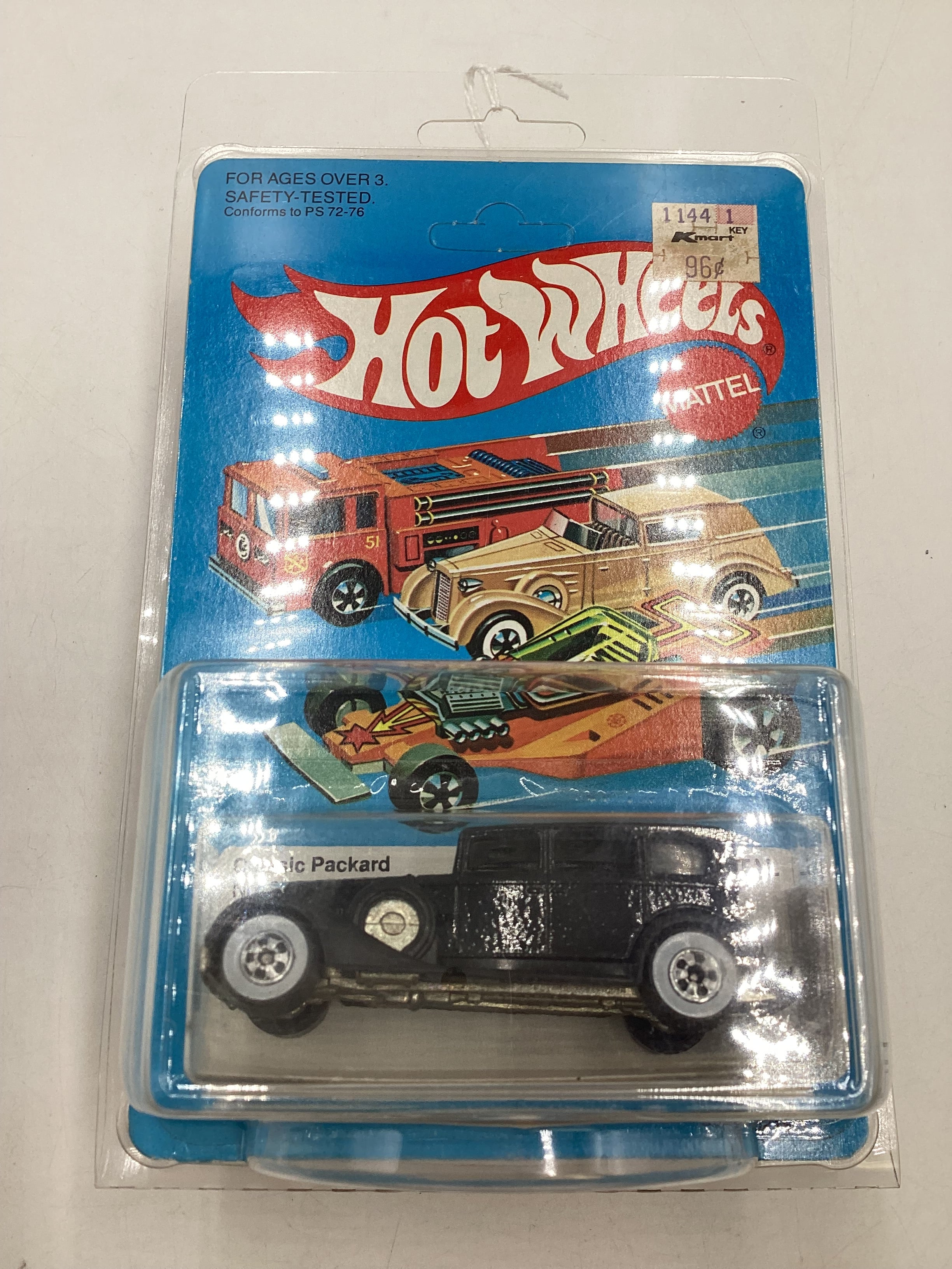 1982 Hot Wheels Rare “Unpunched” Blackwall Classic Packard Black No. 3920 with protector - Image 8
