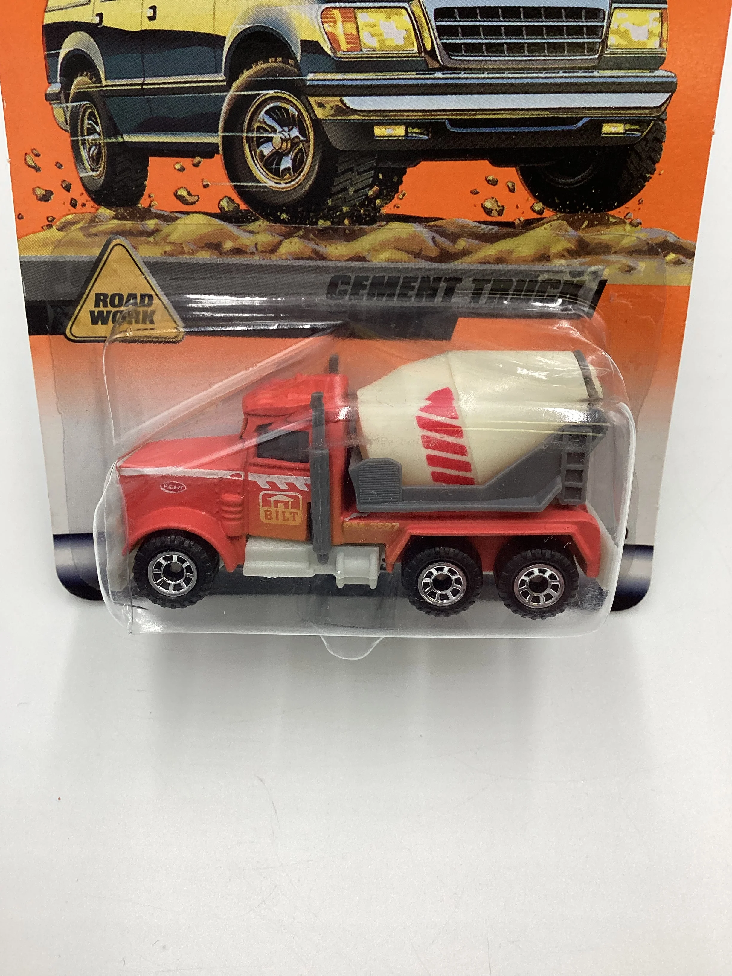 1998 Matchbox #26 Cement Truck Red 206E - Image 3