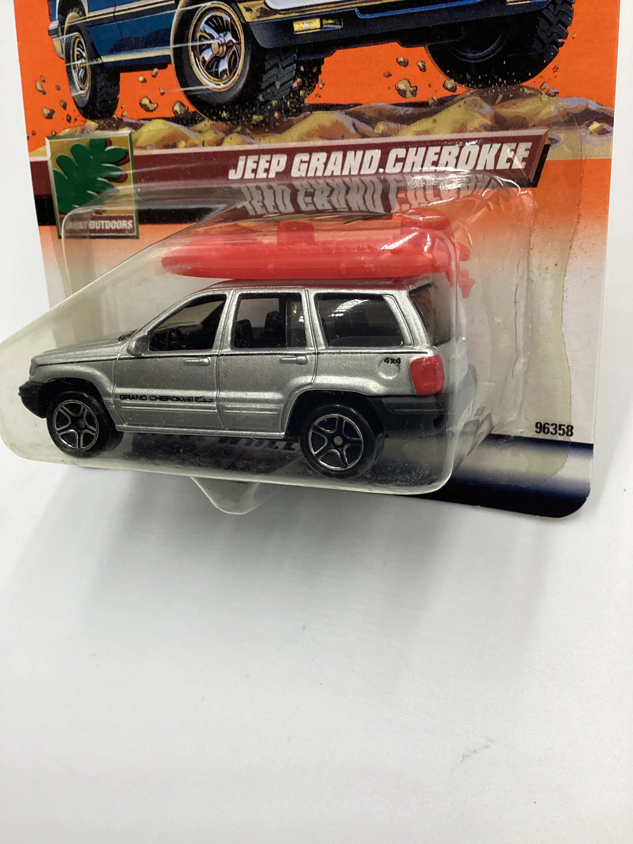 1999 Matchbox #65 Jeep Grand Cherokee Silver W/ Roof Raft 210C - Image 4