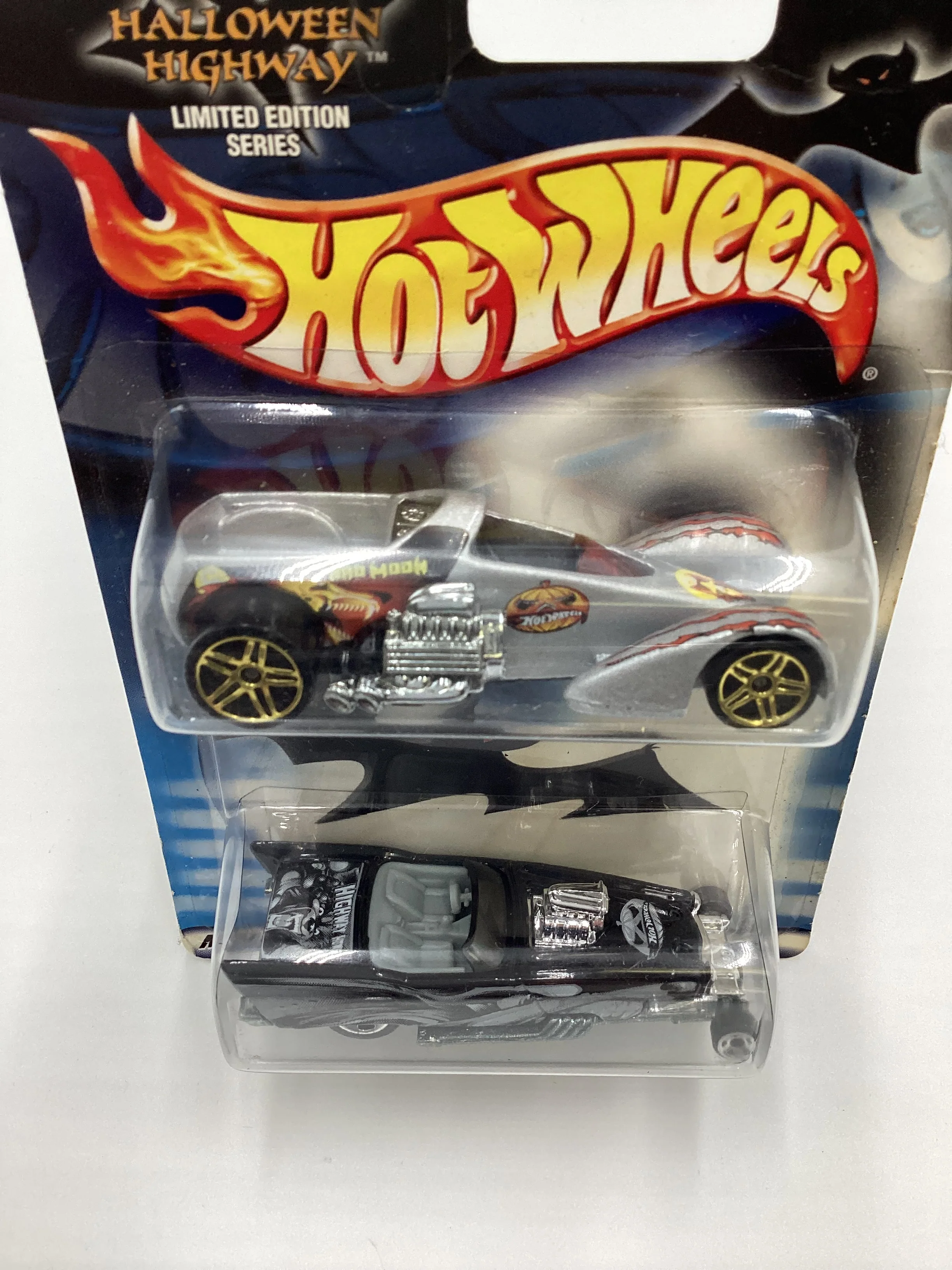 2002 Hot Wheels Halloween Highway Bad Moon & Highway Hauler SR - Image 6