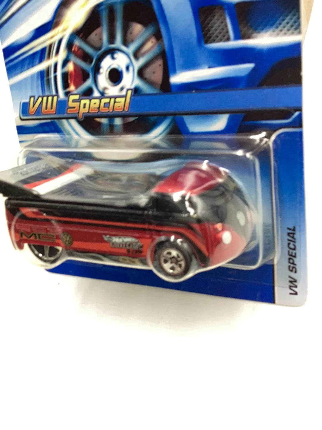 2005 Hot Wheels VW Special #186 with protector - Image 5