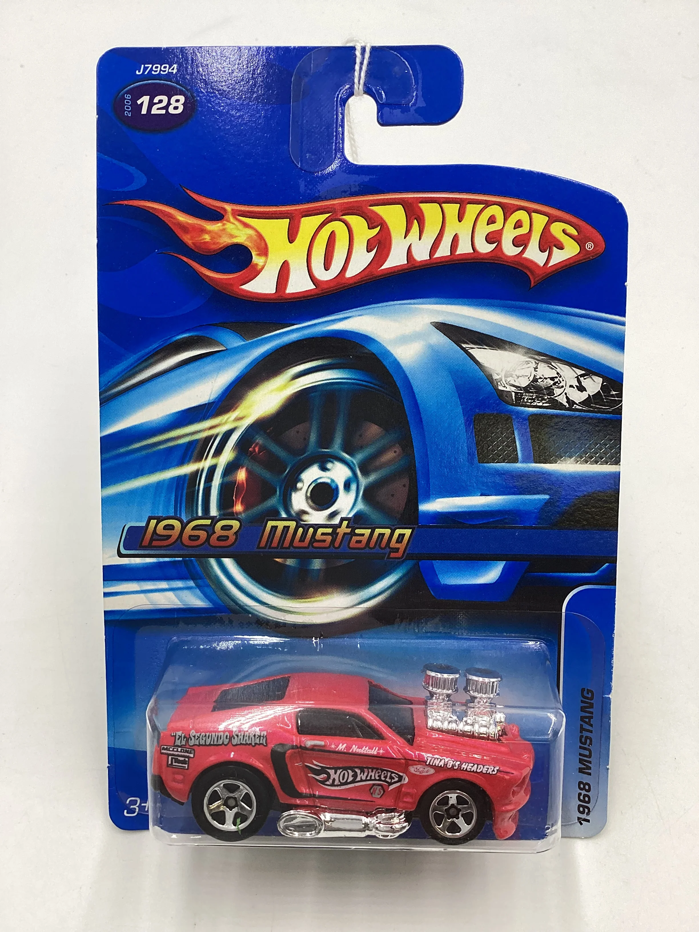 2006 Hot Wheels #128 1968 Mustang Tooned Pink 24B - Image 2