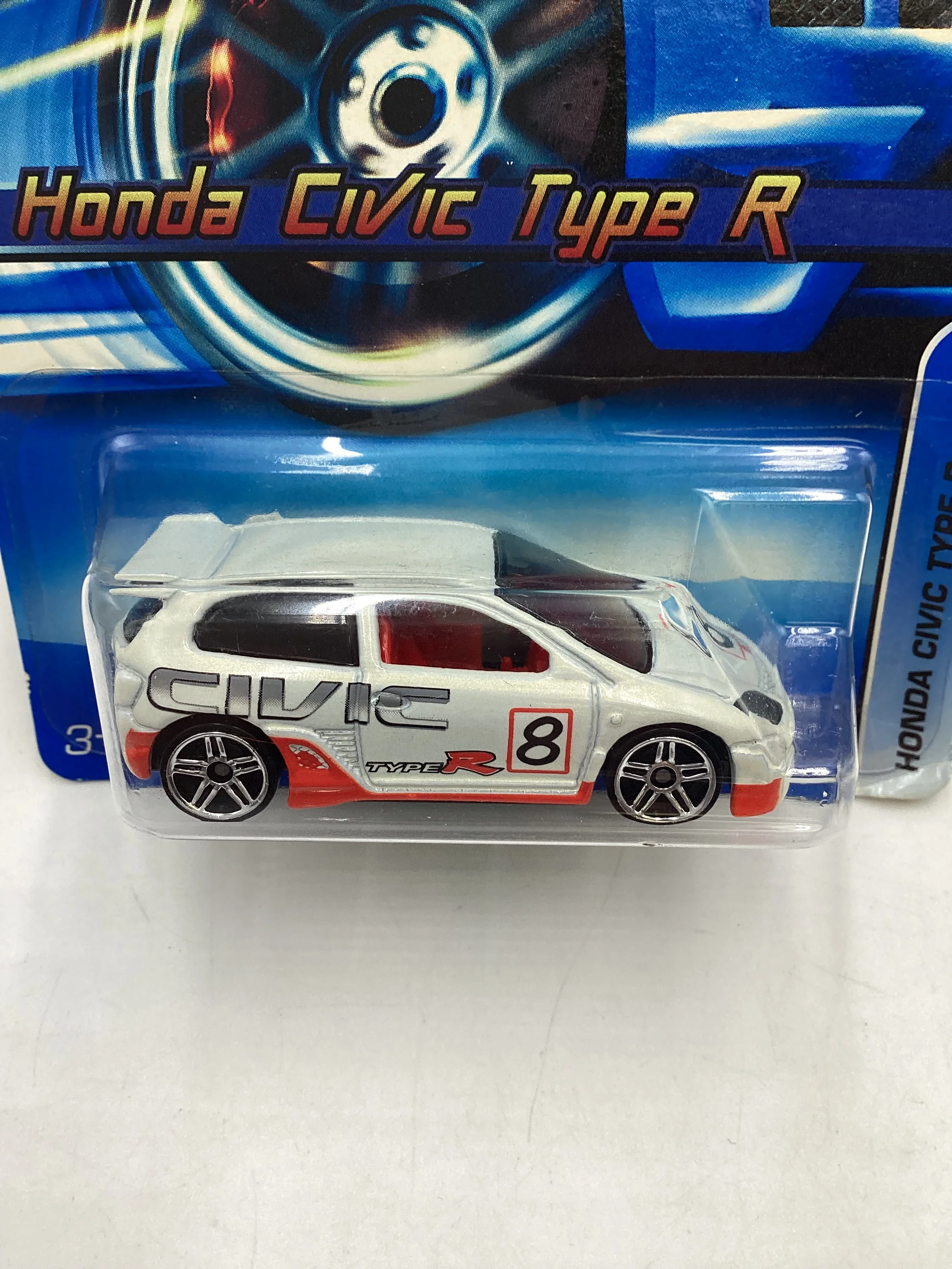 2006 Hot wheels #133 White Honda Civic Type R 78A - Image 3