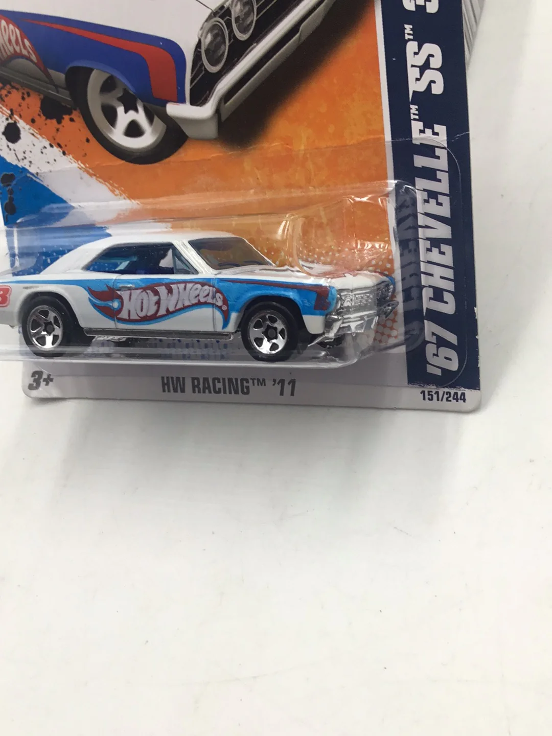 2006 Hot wheels #151 67 Chevelle SS 396 GG8 - Image 4