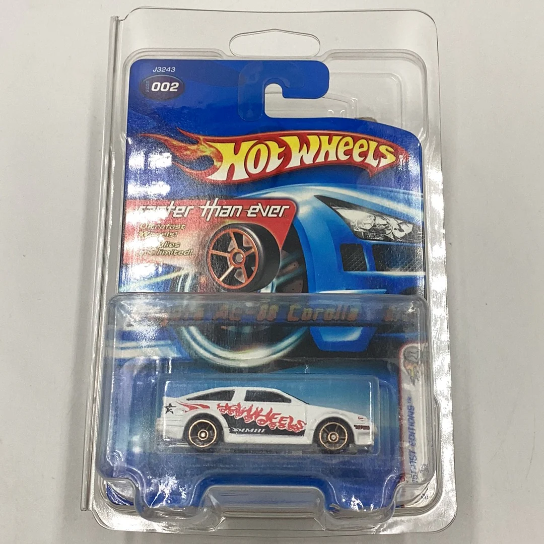 2006 hot wheels #2 Toyota AE 86 Corolla with protector - Image 8