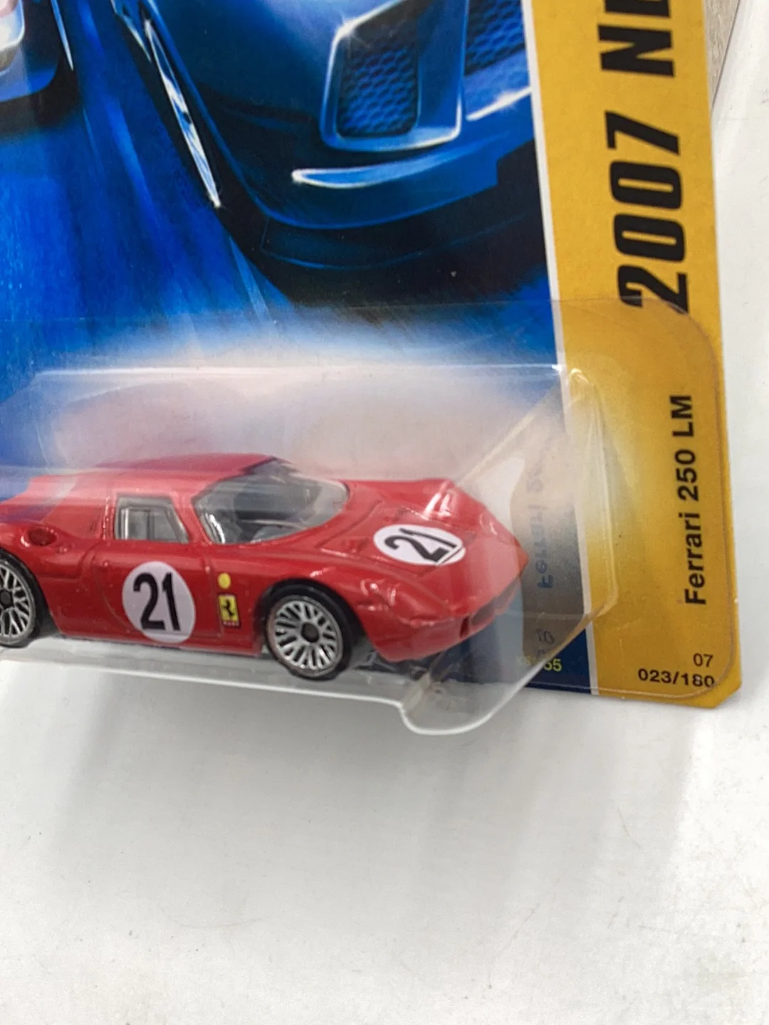 2007 Hot Wheels #023 Ferrari 250 LM with protector - Image 4