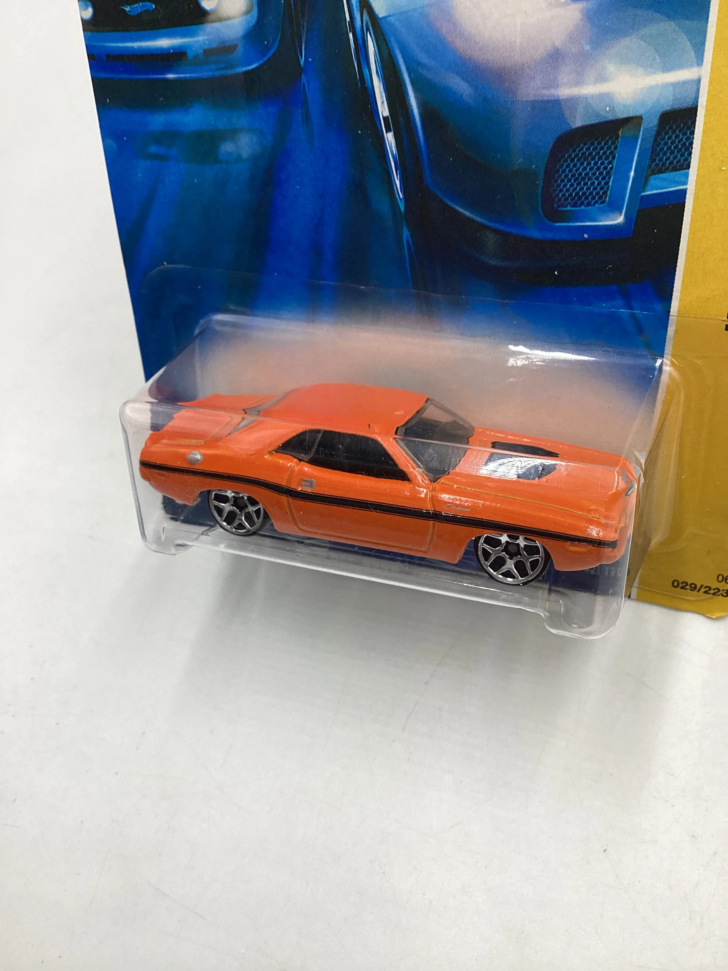 2007 Hot Wheels #029 Orange 70 Dodge Challenger Hemi 42D - Image 4