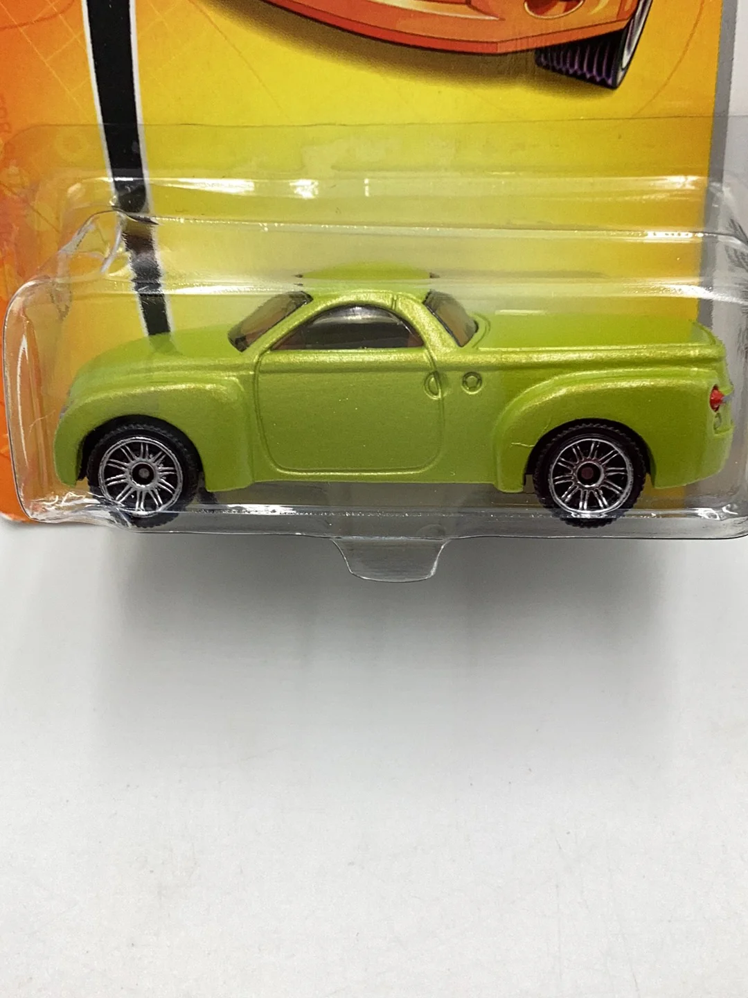 2007 matchbox #18 Chevy SSR Lt Green 18F - Image 2