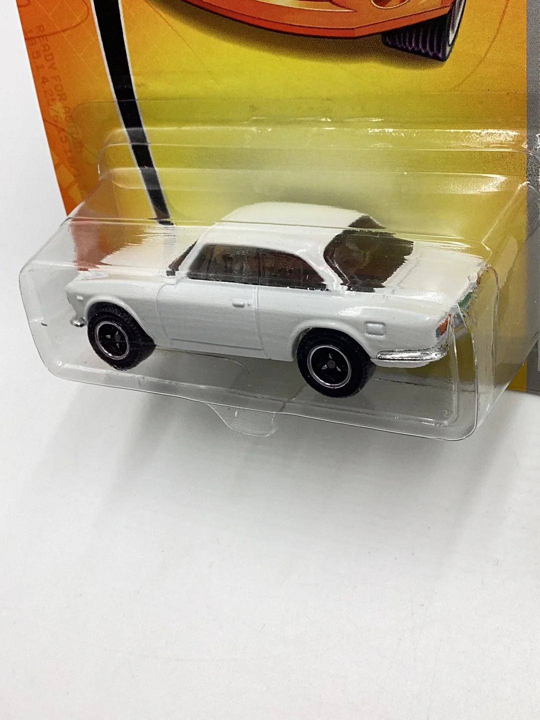 2007 Matchbox #32 Alfa Romeo Giulia Sprint GTA white 208C - Image 4