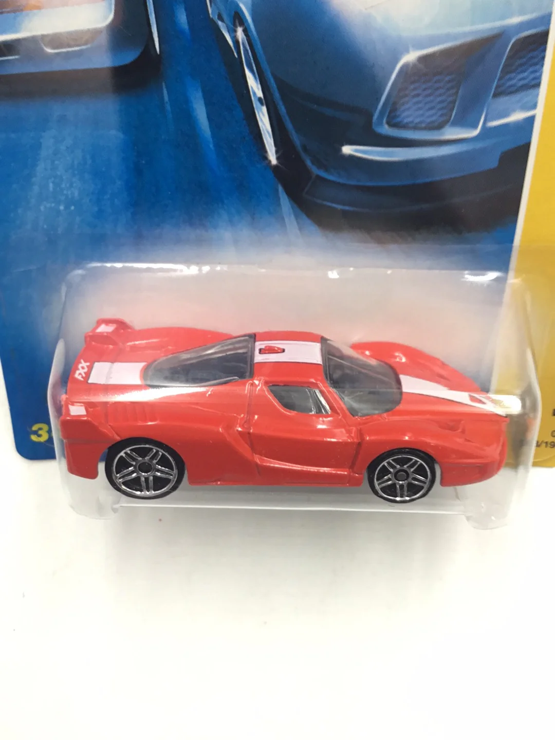 2008 Hot wheels #33 Ferrari FXX Red - Image 5