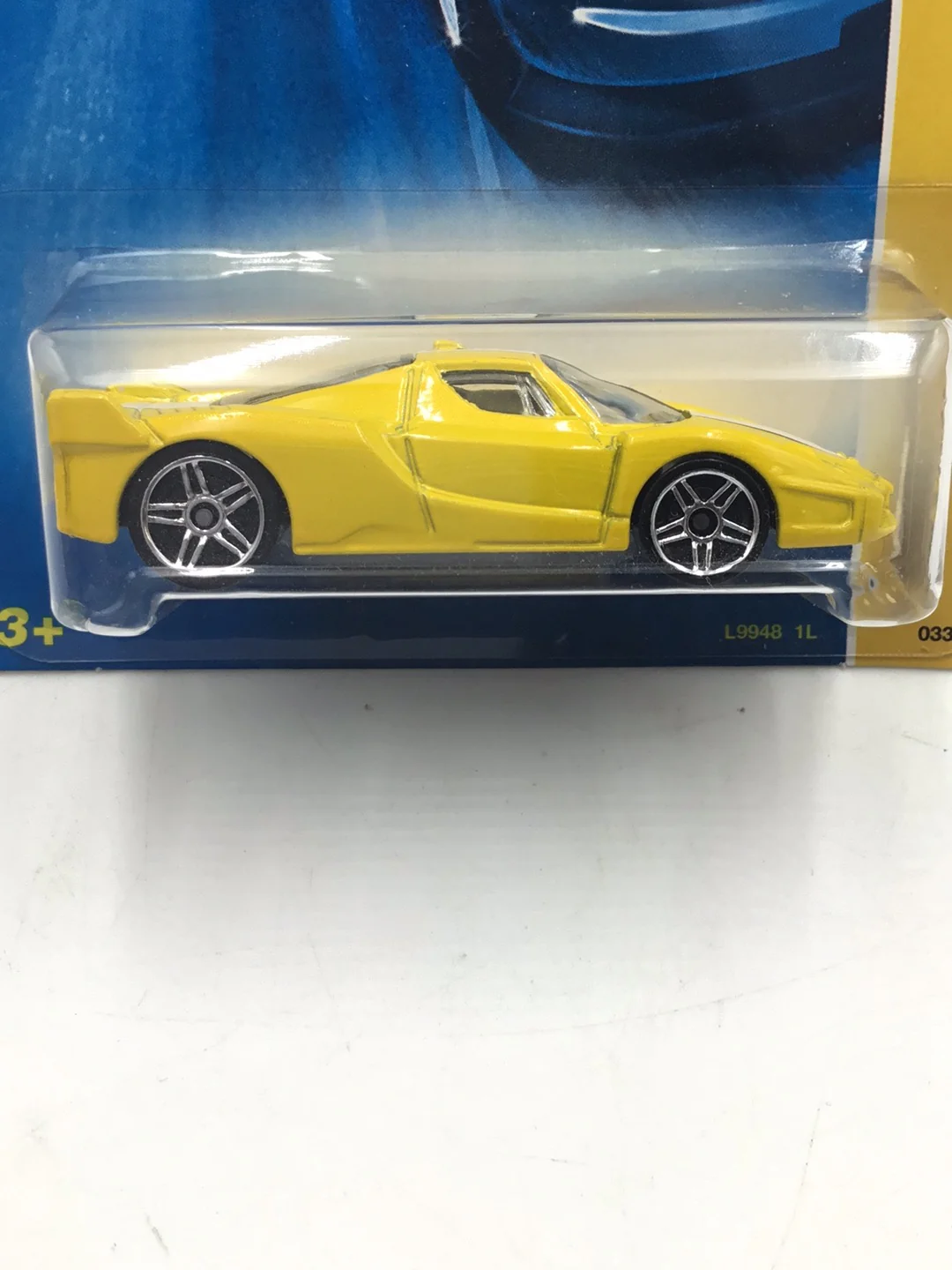2008 Hot wheels #33 Ferrari FXX Yellow MM1 - Image 2