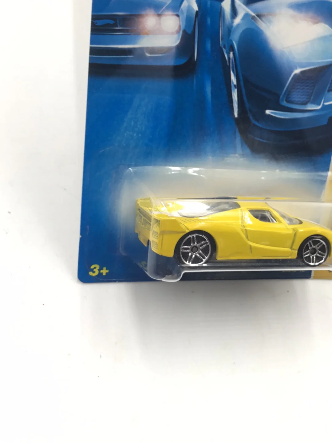 2008 Hot wheels #33 Ferrari FXX Yellow MM1 - Image 3