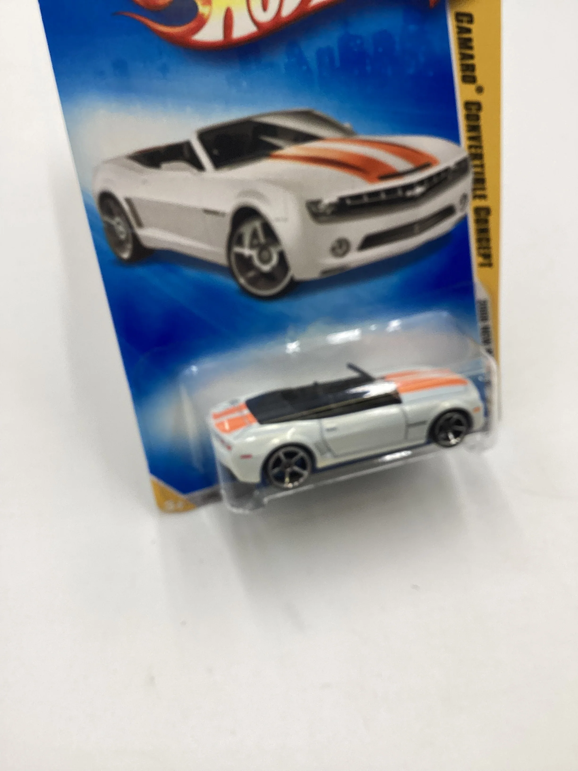 2008 Hot wheels New Models #37 Camaro Concept Convertible White 10H - Image 5