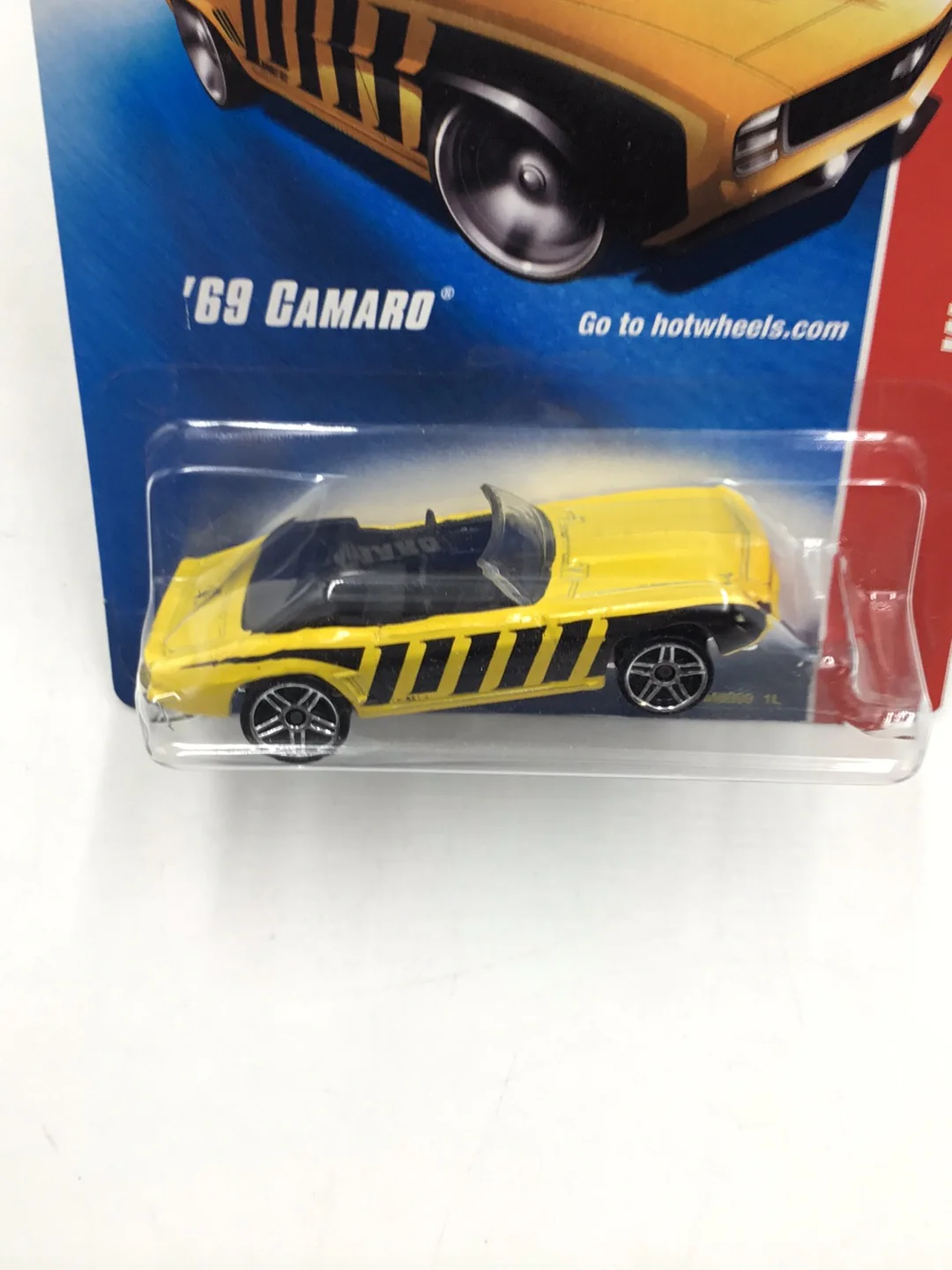 2008 Hot wheels #97 69 Camaro (Bad Card) DD9 - Image 5