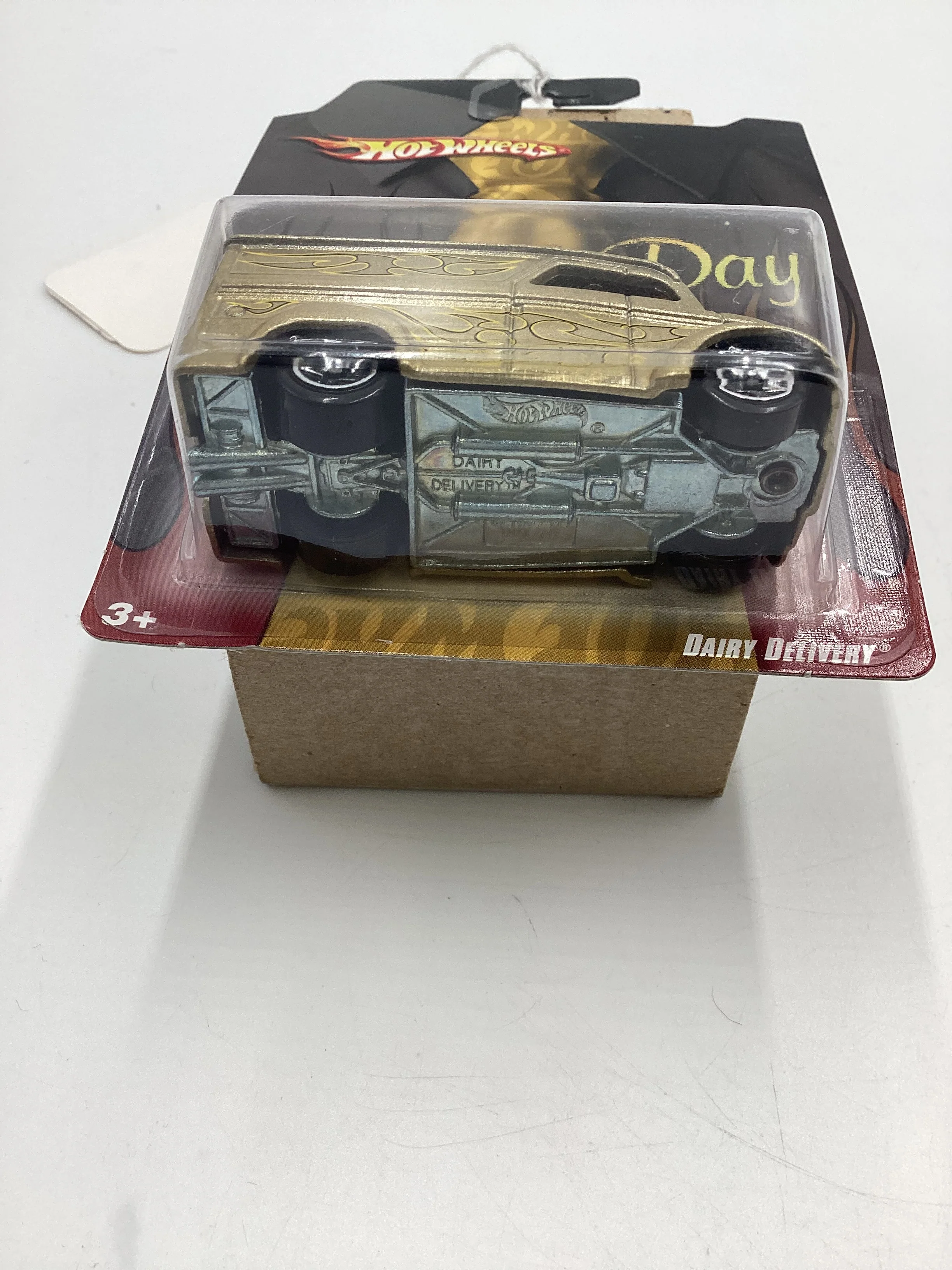2008 Hot Wheels Fathers Day Dairy Delivery Gold 160J - Image 7