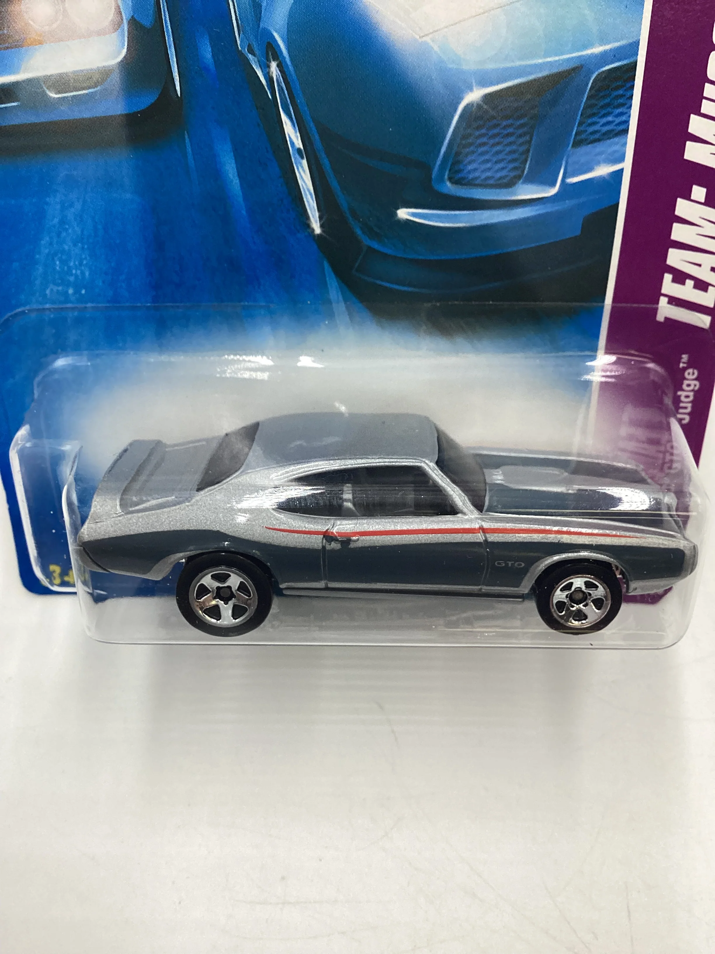 2008 Hot Wheels HW Team: Muscle Mania #133 Pontiac GTO Judge Silver 44C - Image 3