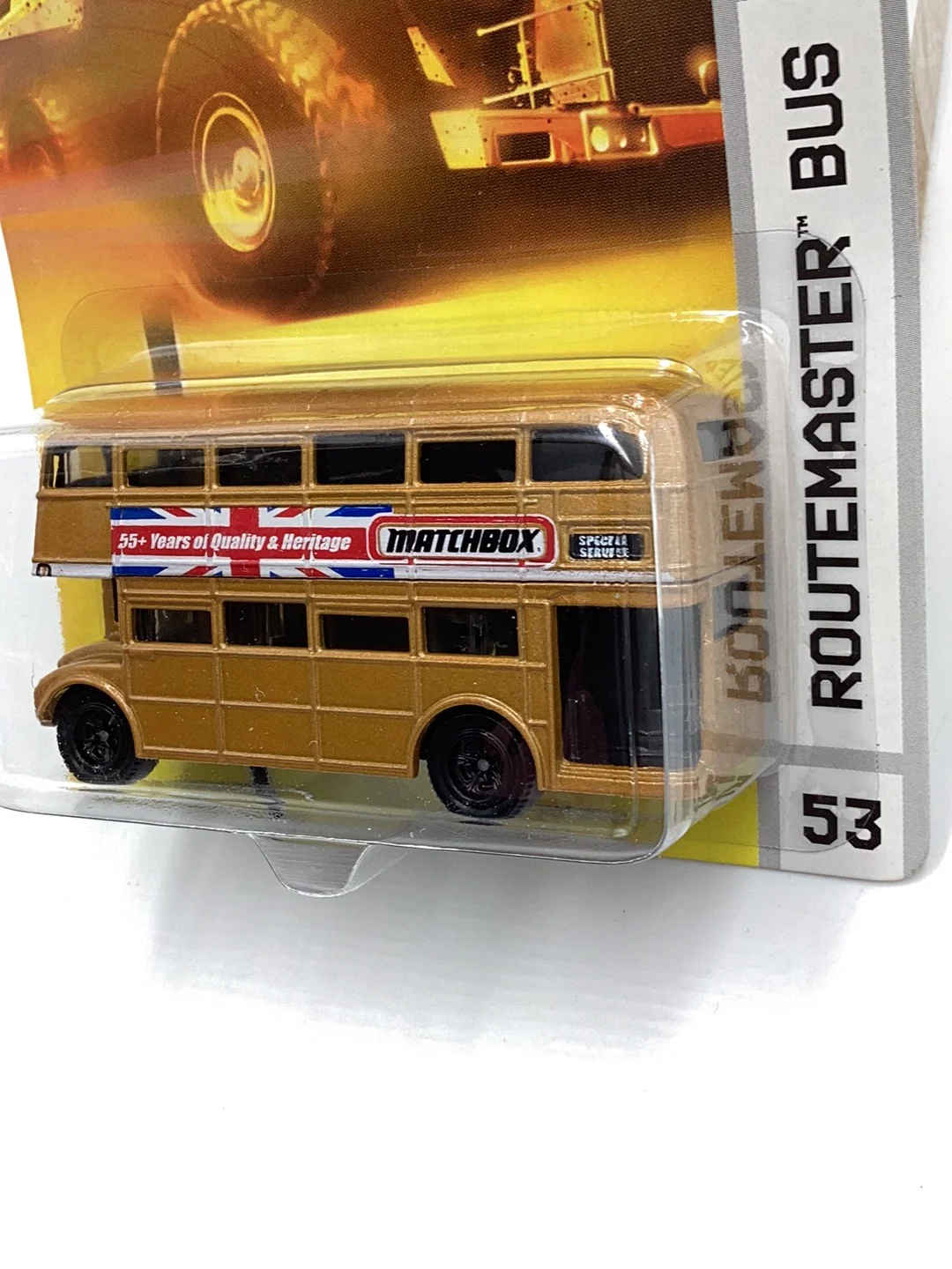 2008 Matchbox #53 Routemaster Bus gold 206B - Image 4