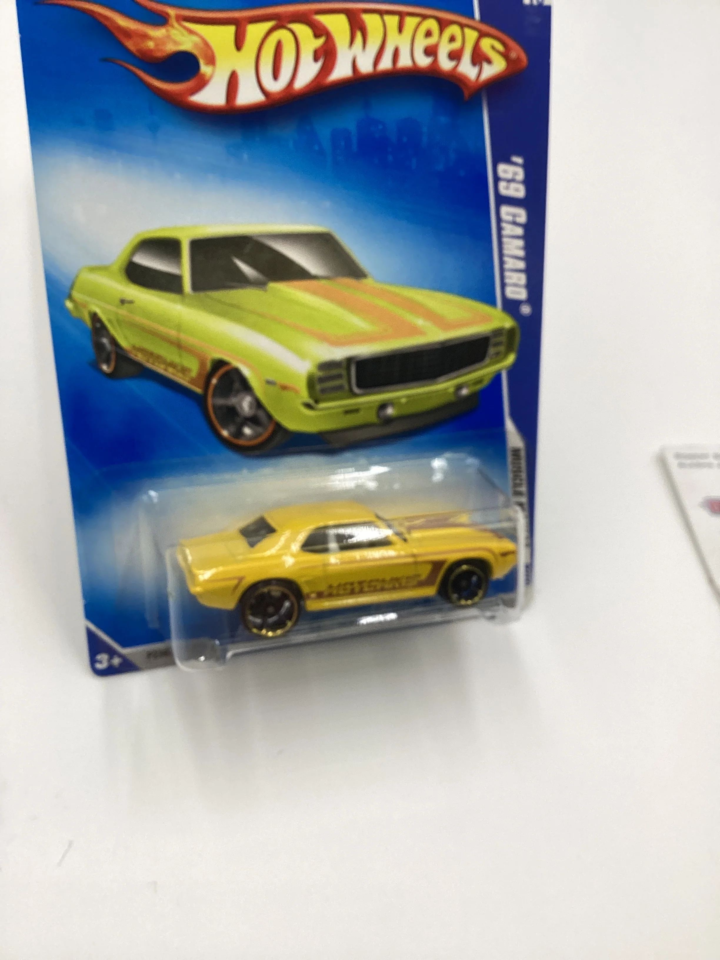 2009 Hot wheels #077 69 Camaro Yellow Hotchkiss Walmart Exclusive 239A - Image 5