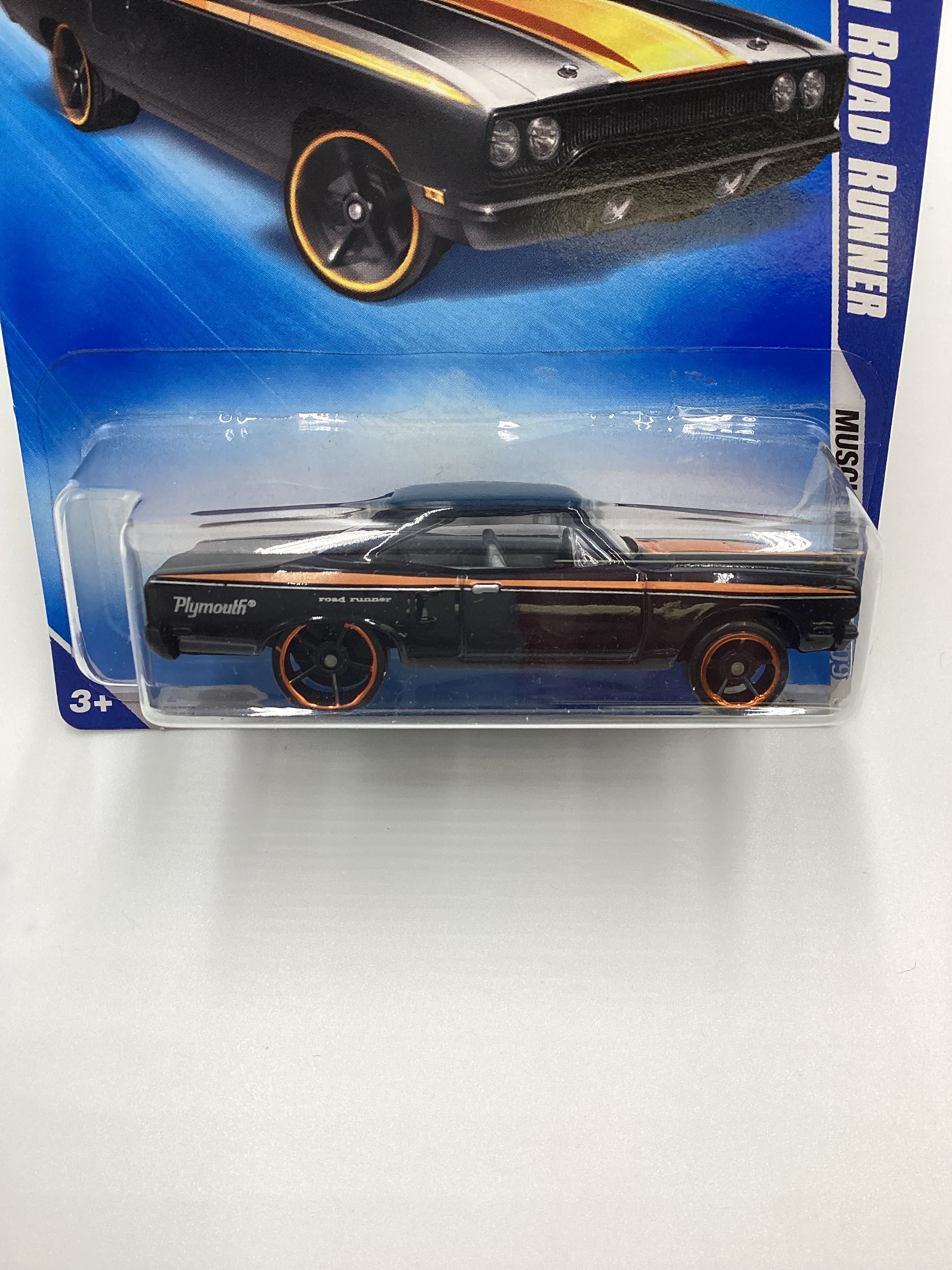 2009 Hot Wheels #079 70 Plymouth Road Runner Black 47D - Image 3