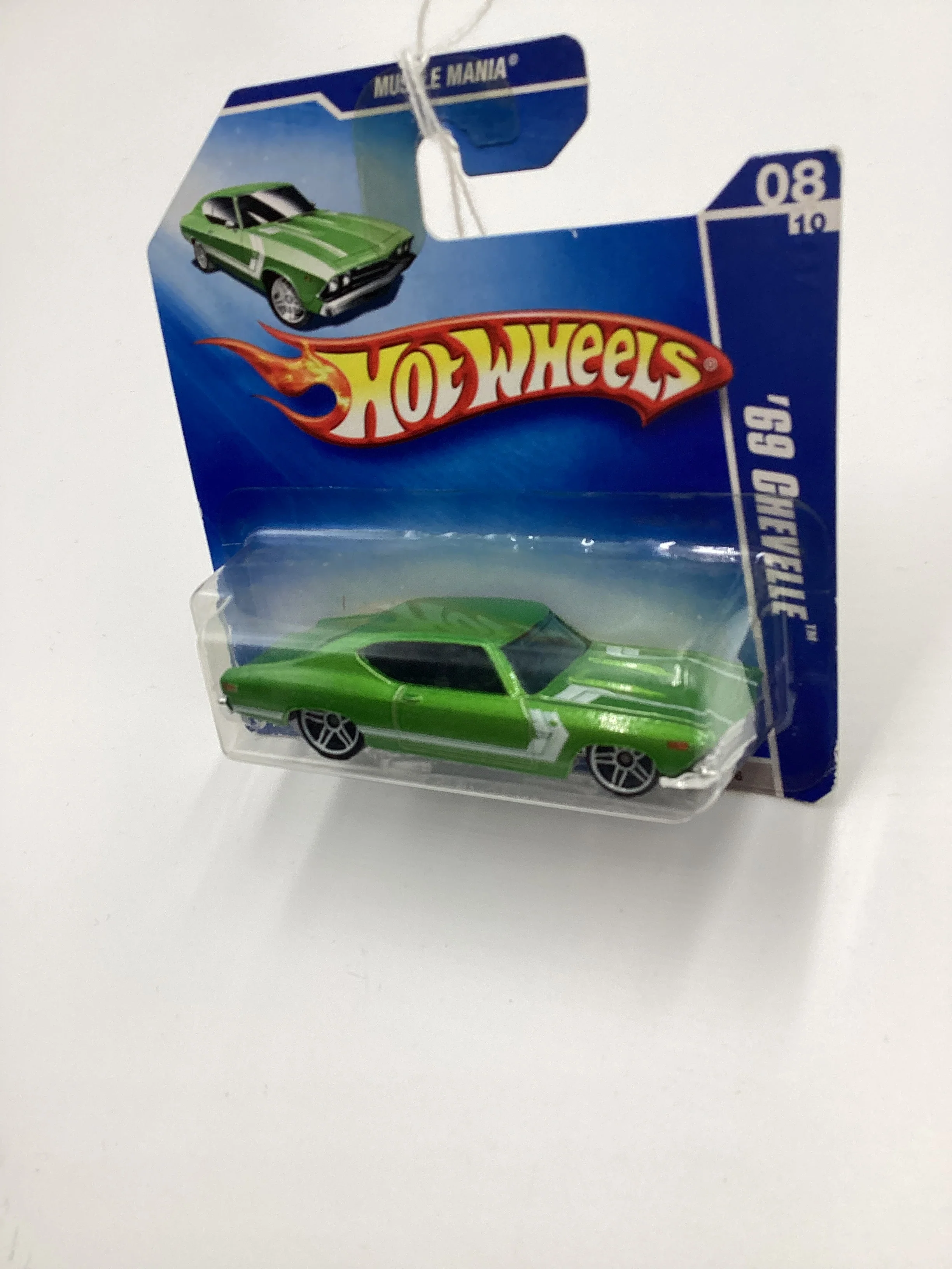 2009 Hot Wheels #084 69 Chevelle Green Short Card 5F - Image 3