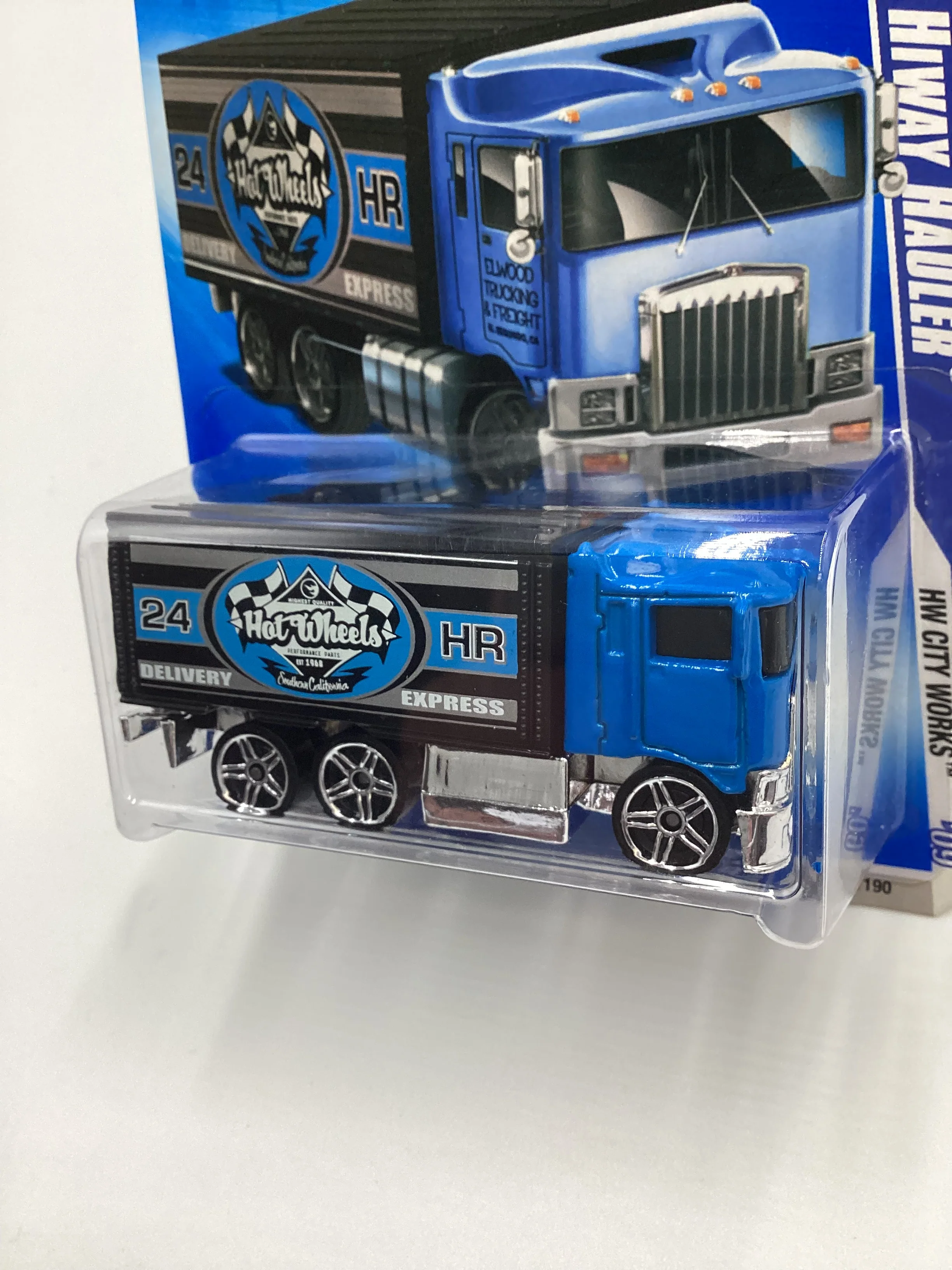 2009 Hot wheels #114 Hiway Hauler Blue 116D - Image 4