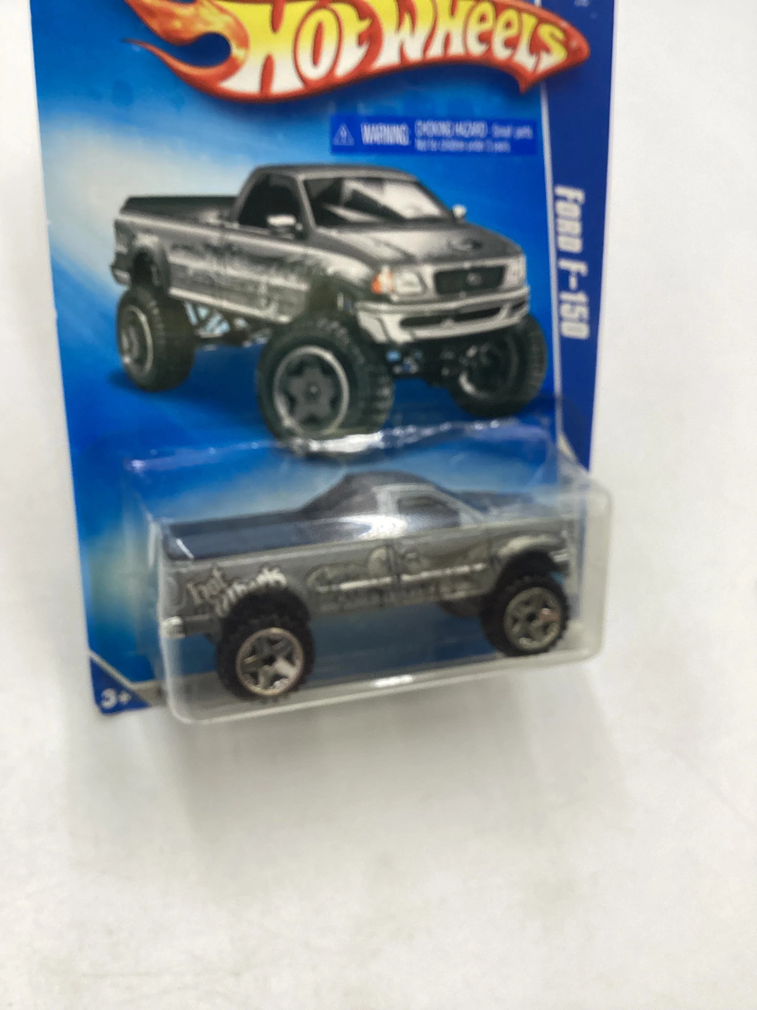 2009 Hot Wheels #146 Ford F-150 Silver 23B - Image 5