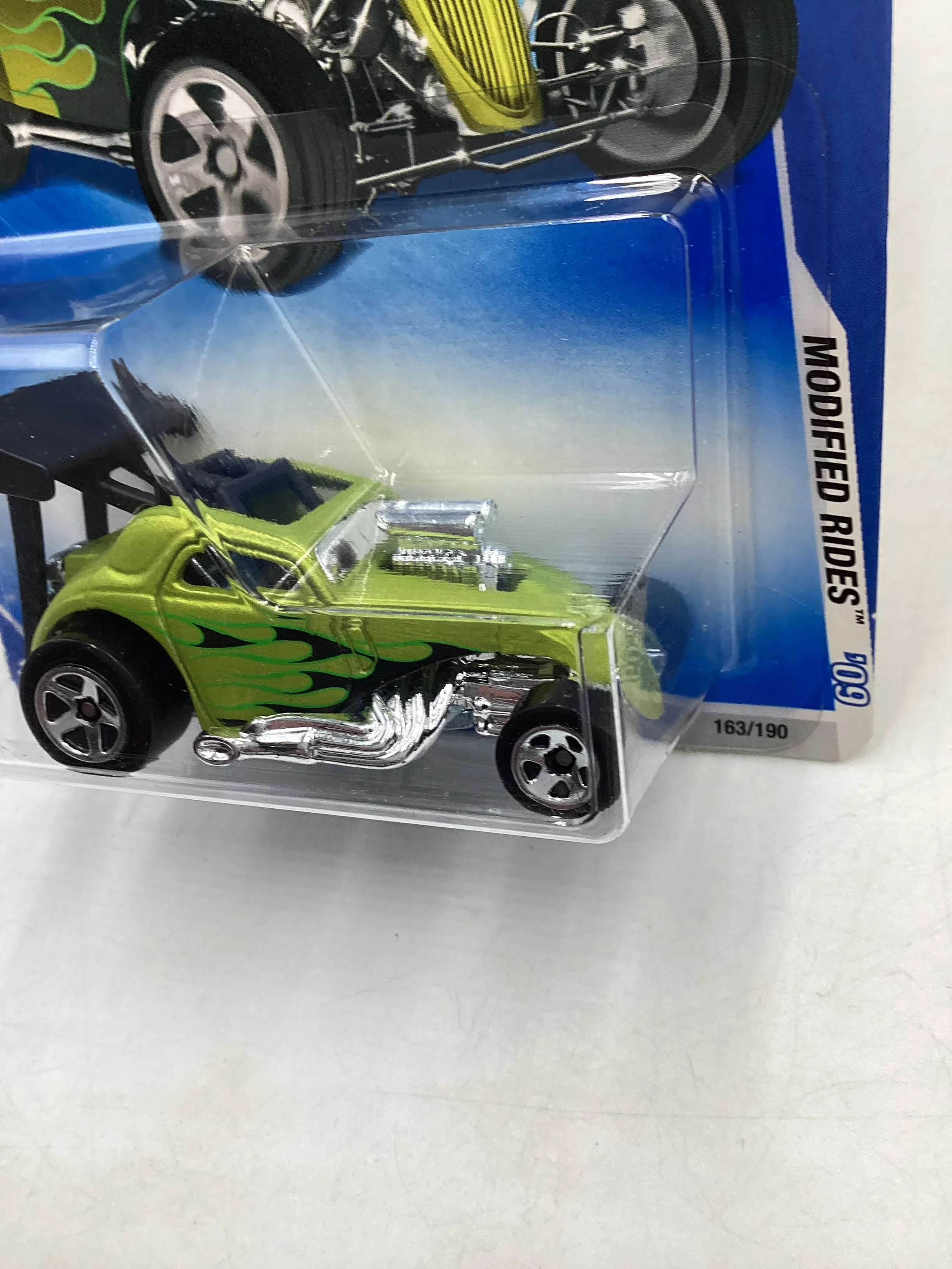 2009 Hot Wheels #163 Fiat 500 Green 64B - Image 4