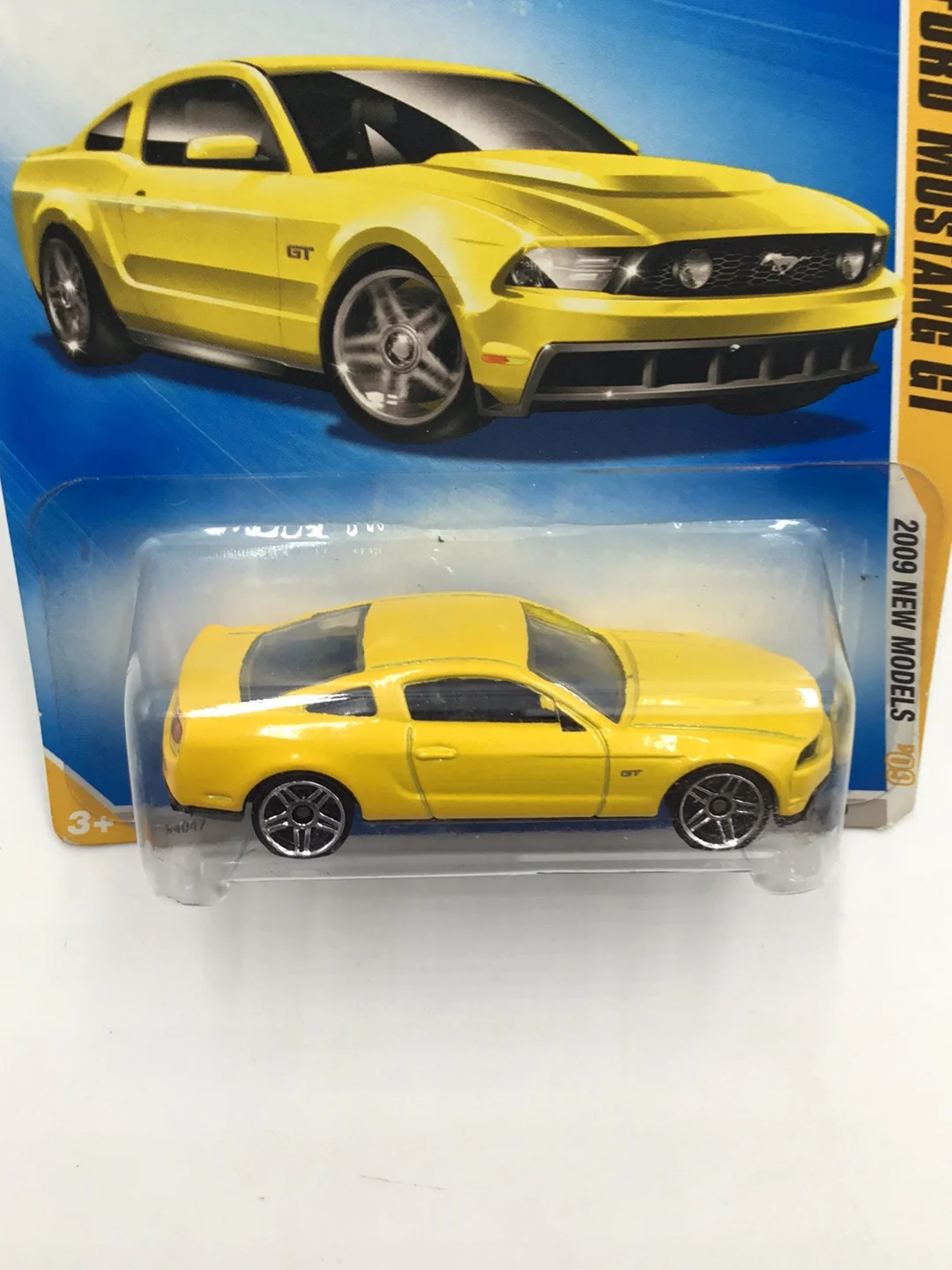 2009 Hot Wheels #41 2010 Ford Mustang GT Yellow JJ3 - Image 4