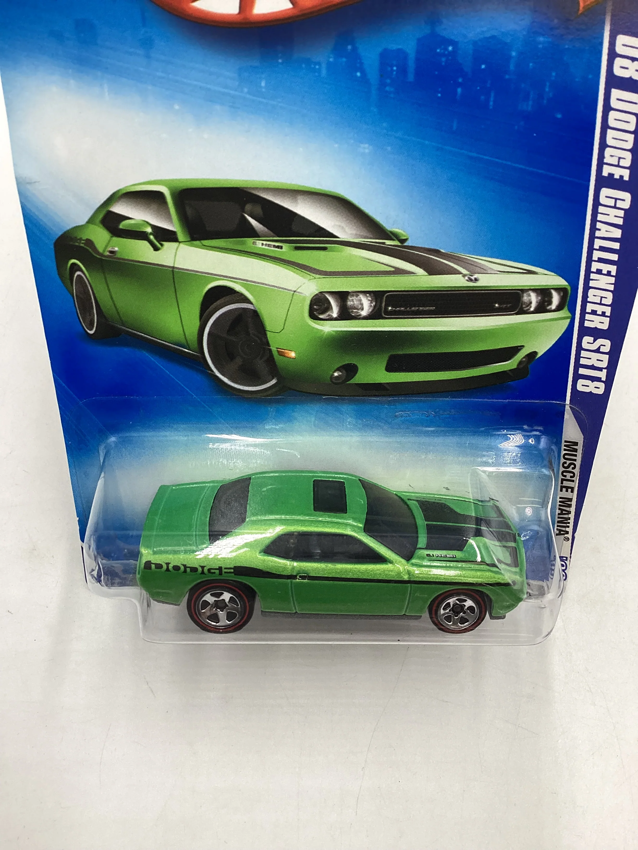 2009 Hot Wheels Muscle Mania #86 08 Dodge challenger SRT8 Walmart Exclusive 240C - Image 6