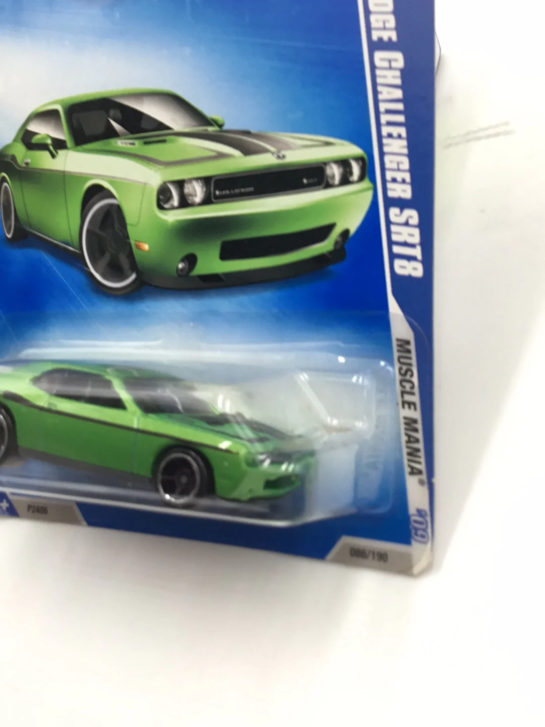 2009 Hot Wheels #86 08 dodge challenger SRT8 Green U4 - Image 4