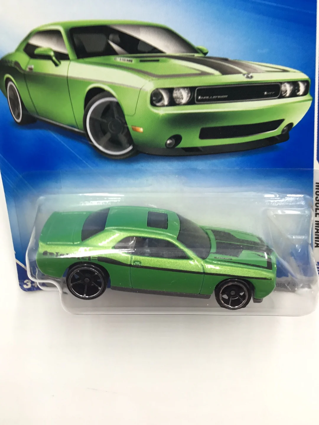 2009 Hot Wheels #86 08 dodge challenger SRT8 Green U4 - Image 5
