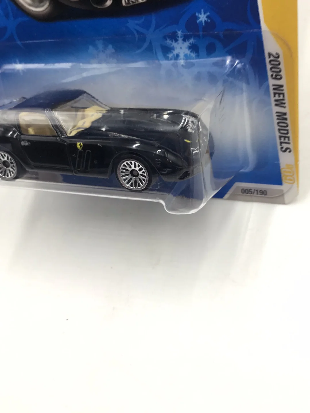 2009 Hot Wheels Target snowflake card #5 Ferrari 250 GTO with protector - Image 4