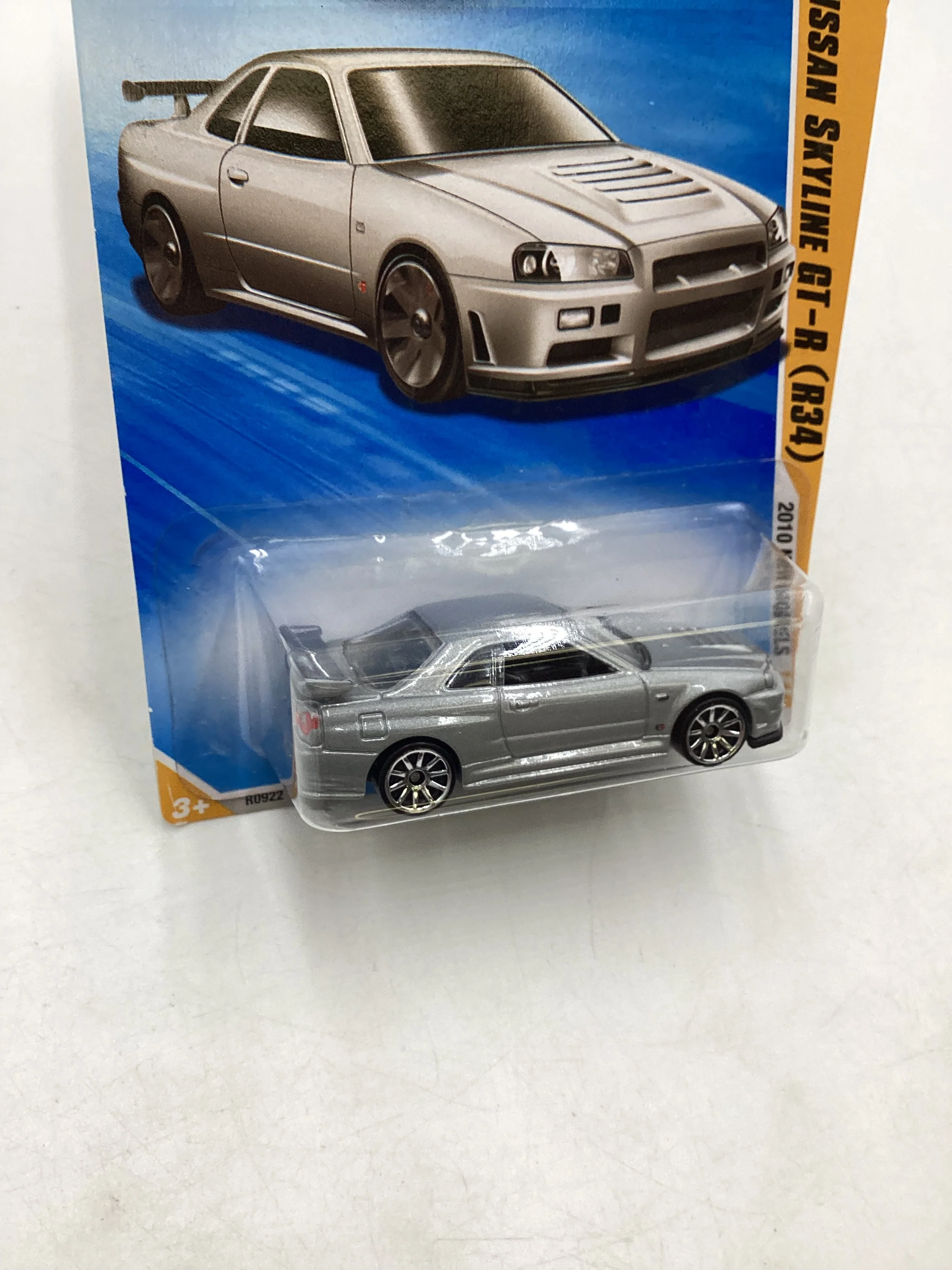 2010 Hot Wheels #007 Silver Nissan Skyline GT-R R34 W/Protector - Image 5