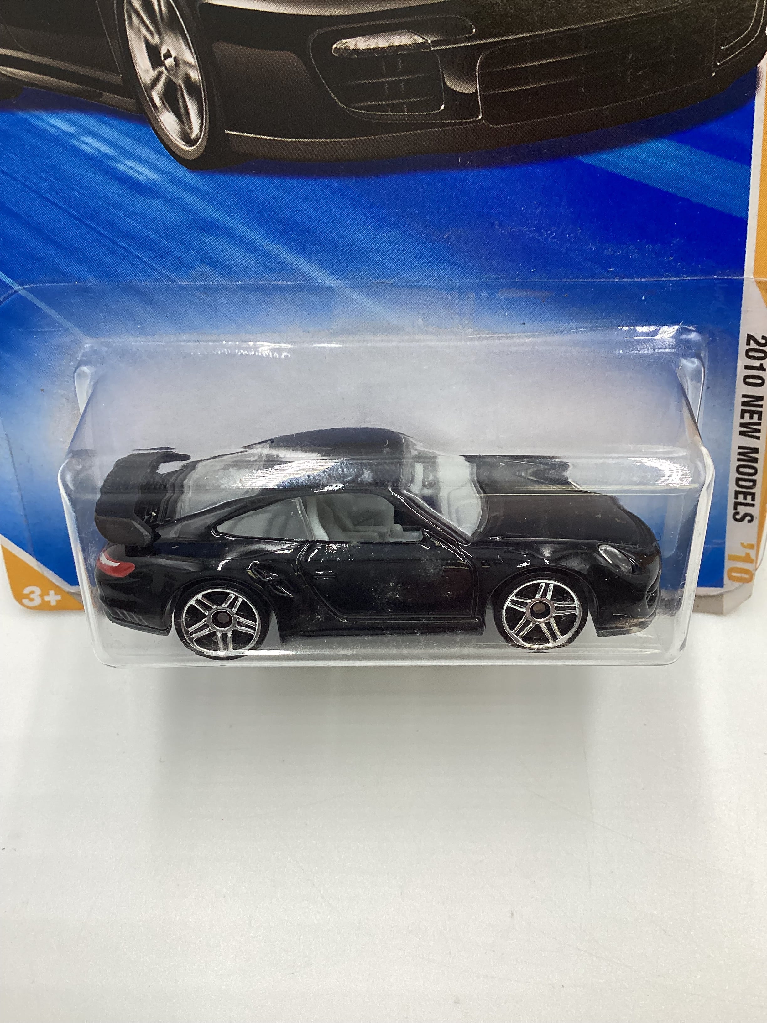 2010 Hot Wheels #014 Porsche 911 GT2 Black with protector - Image 3
