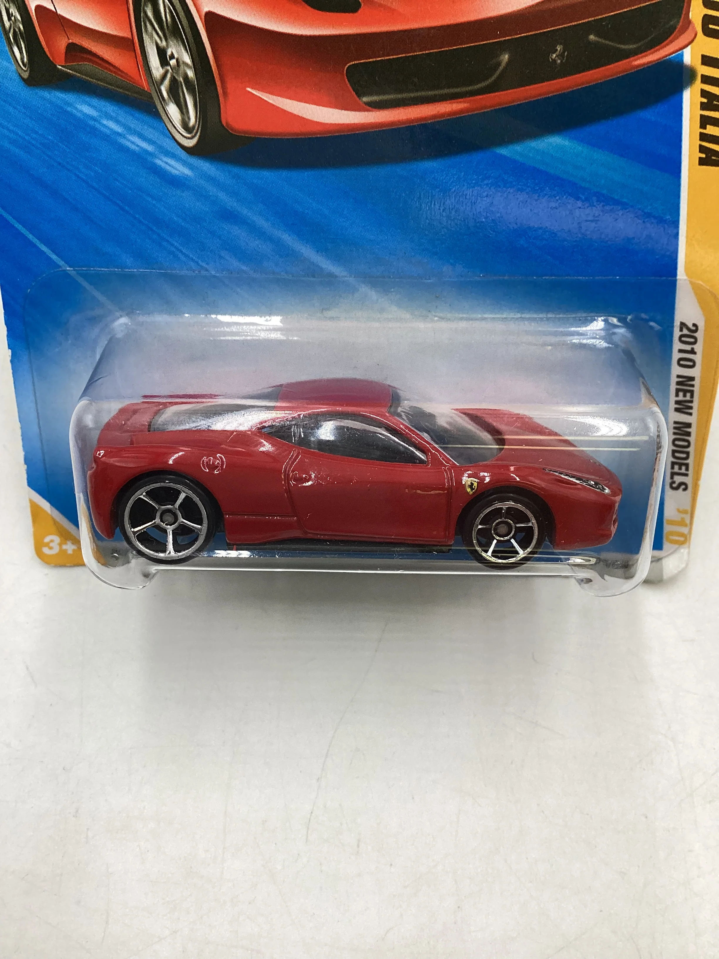 2010 Hot Wheels #34 Red Ferrari 458 Italia - Image 3