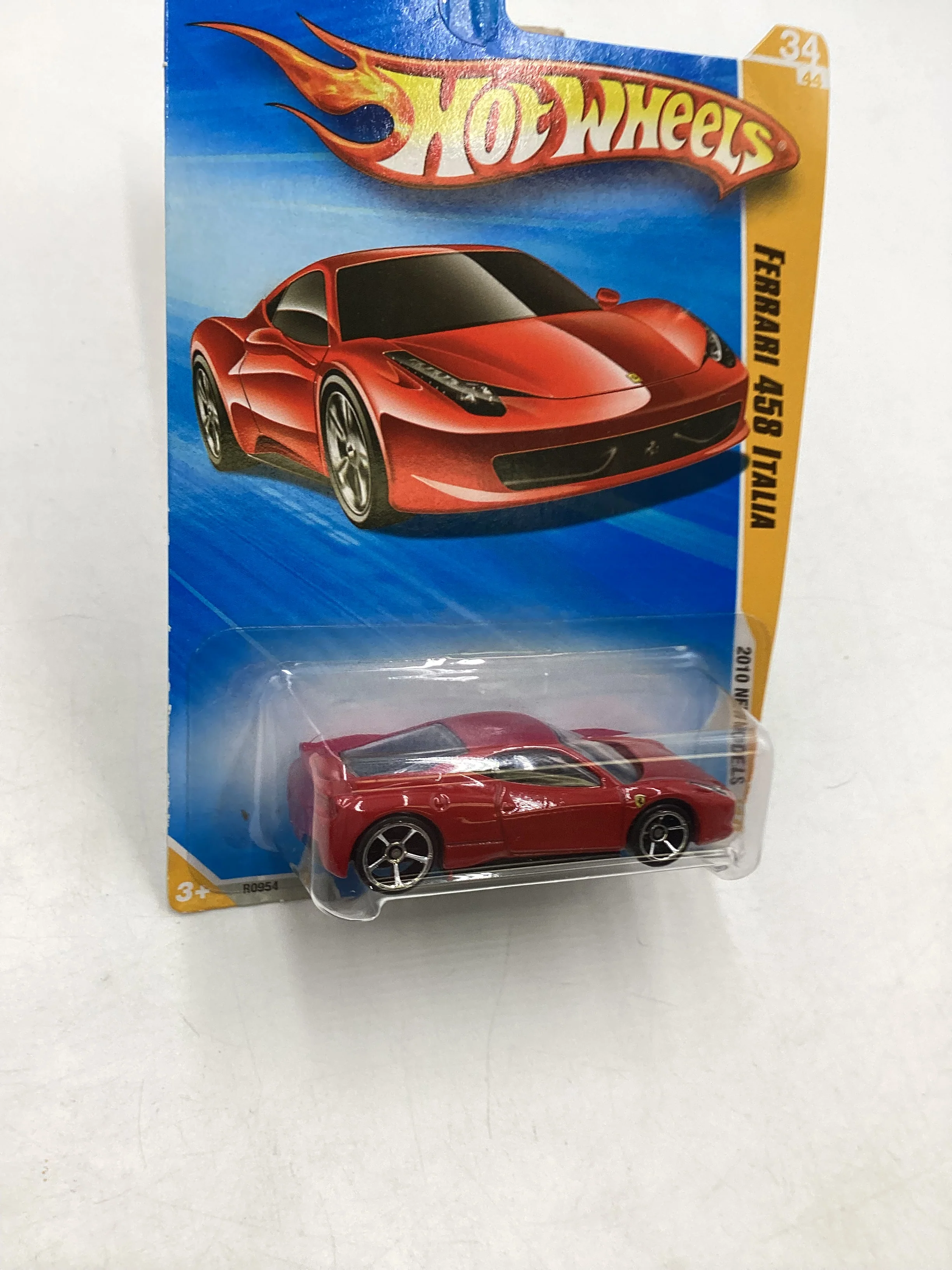 2010 Hot Wheels #34 Red Ferrari 458 Italia - Image 5