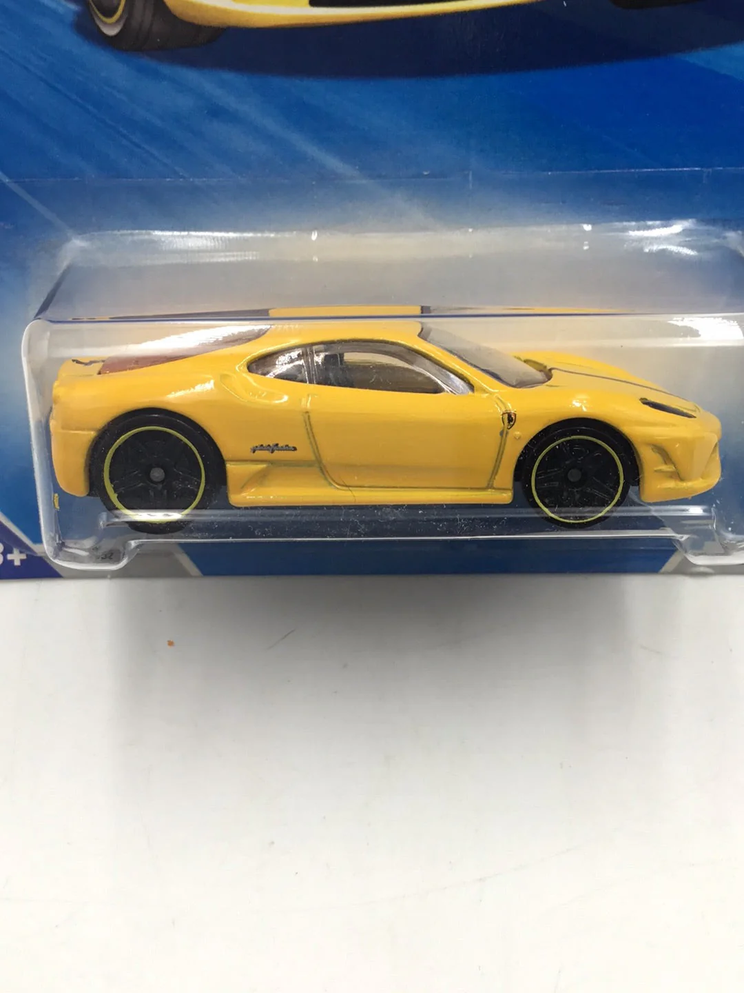 2010 Hot Wheels #127 Ferrari 430 Scuderia yellow with protector - Image 2