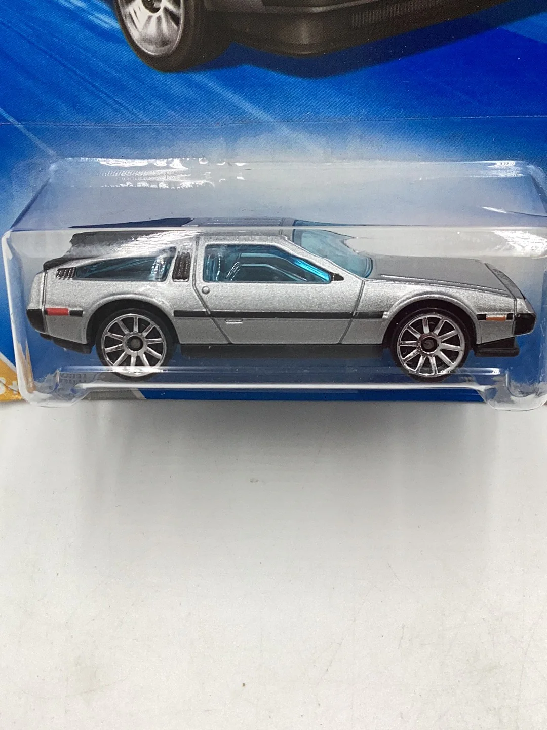 2010 Hot Wheels #15 81 DeLorean DMC-12 silver 60A - Image 3