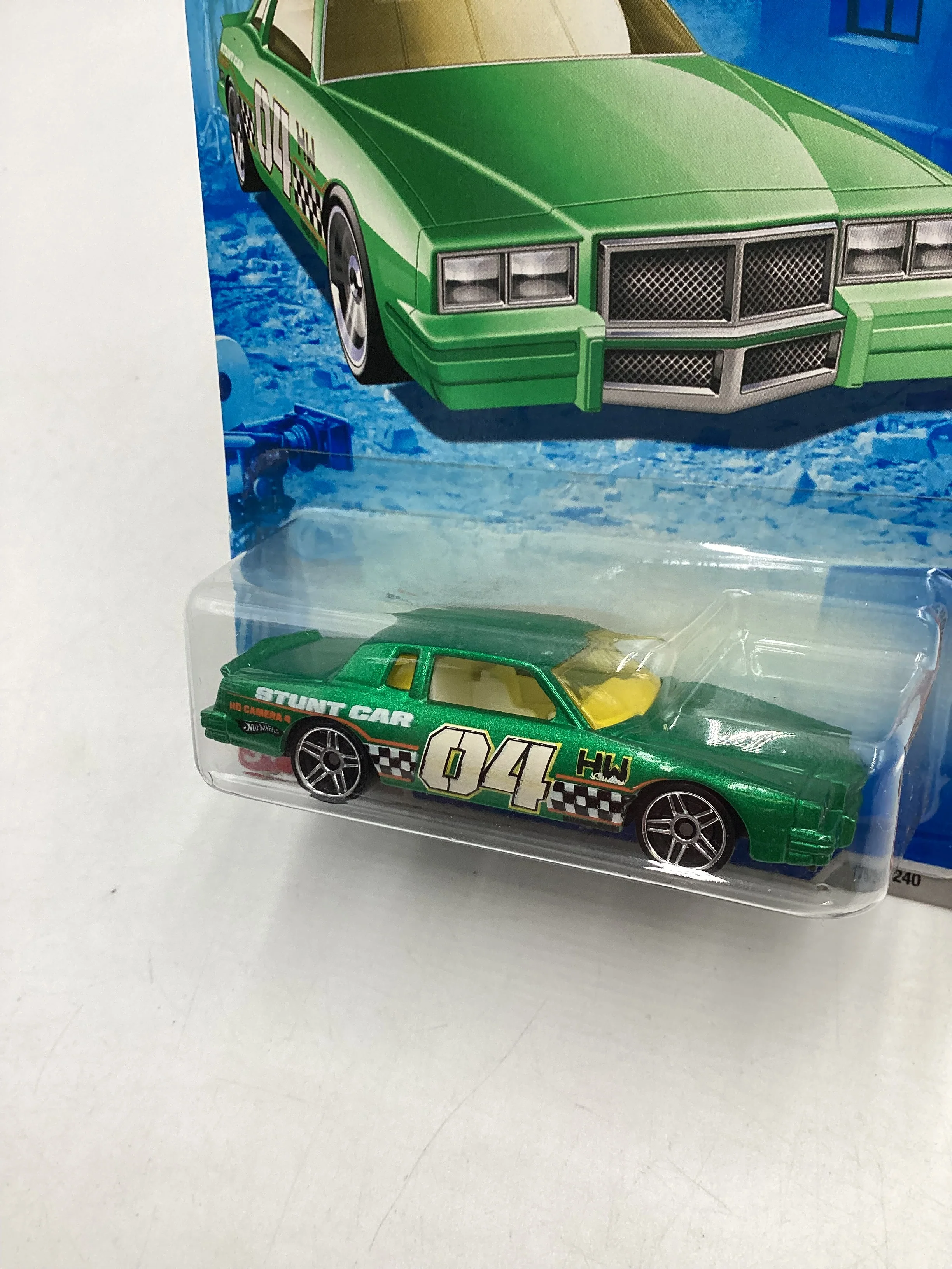 2010 Hot Wheels #175 Green 84 Pontiac 38D - Image 4