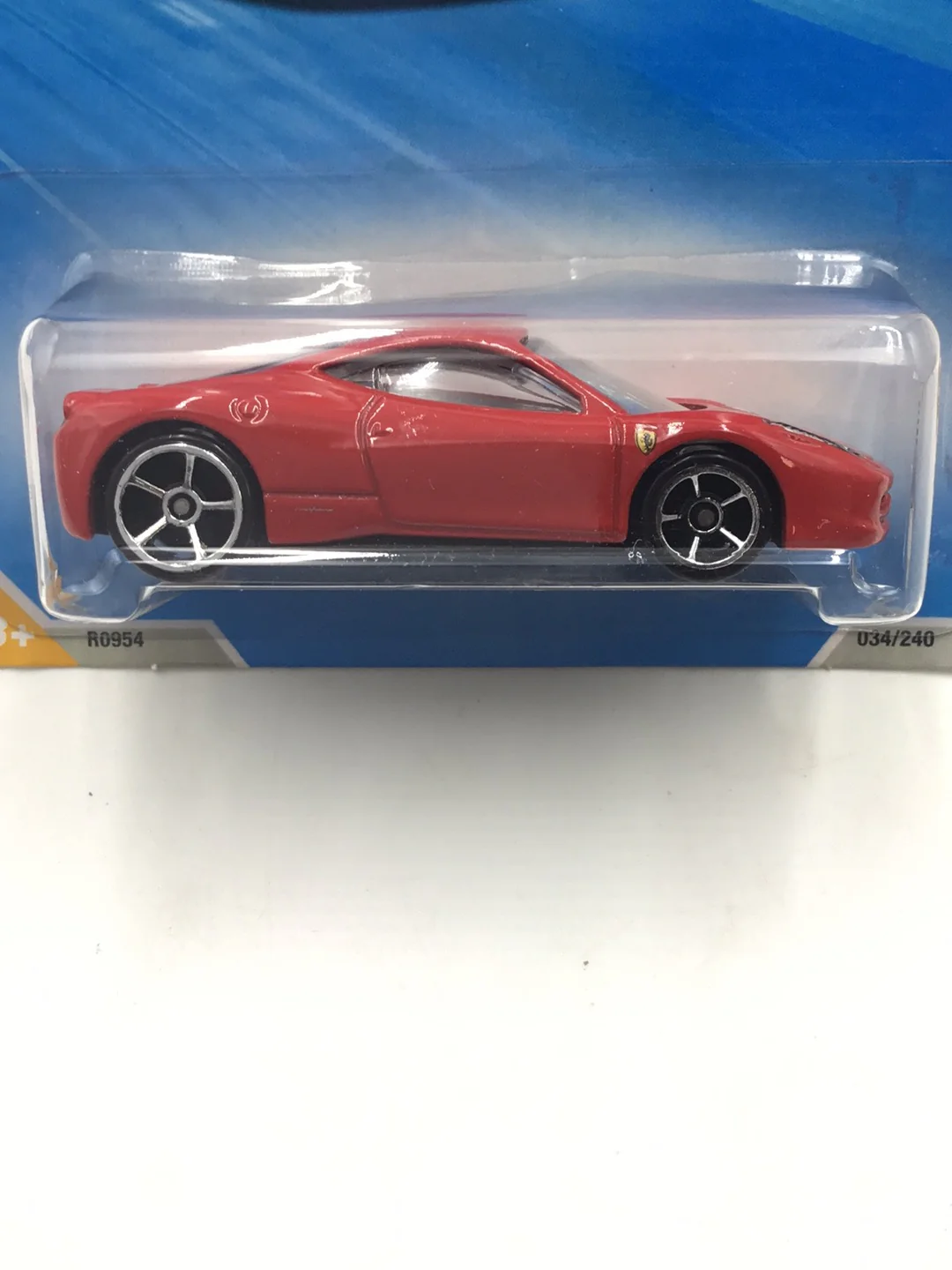 2010 Hot Wheels #34 Ferrari 458 Italia with protector - Image 2