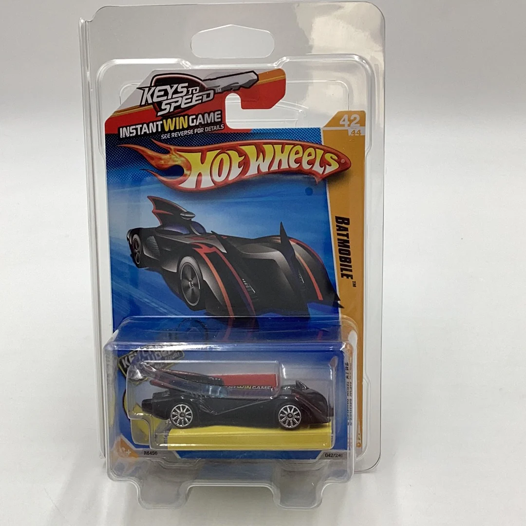2010 hot wheels #42 Batmobile keys to speed card back W/ Bone Shaker Keychain - Image 7
