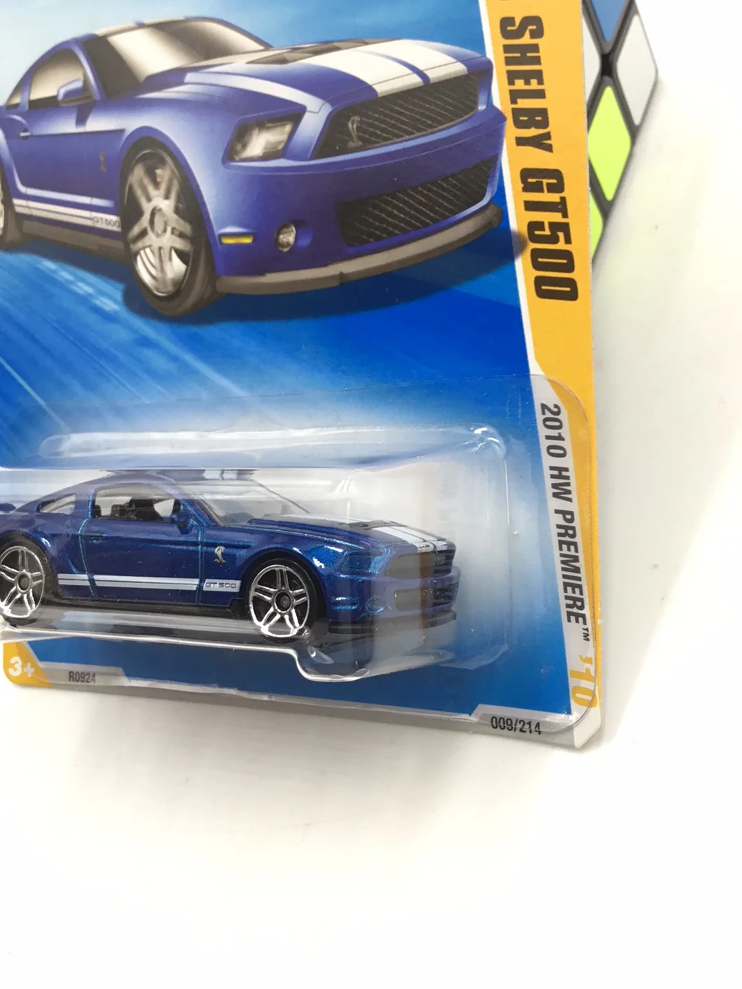 2010 Hot Wheels #9 2010 Ford Shelby Gt500 Yellow Blue LL6 - Image 4