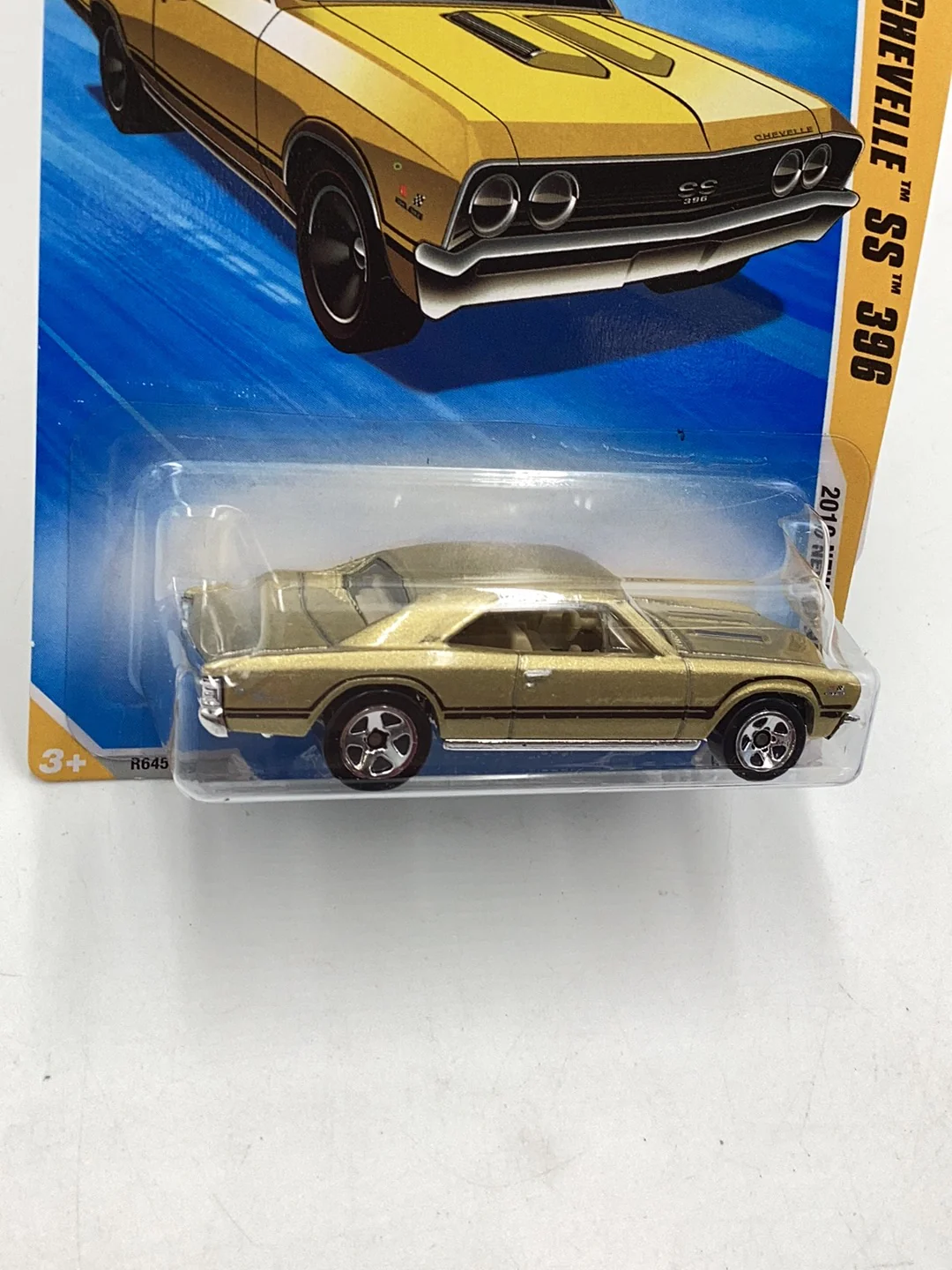 2010 Hot Wheels new models #44 67 Chevelle SS 396 gold 18C - Image 4