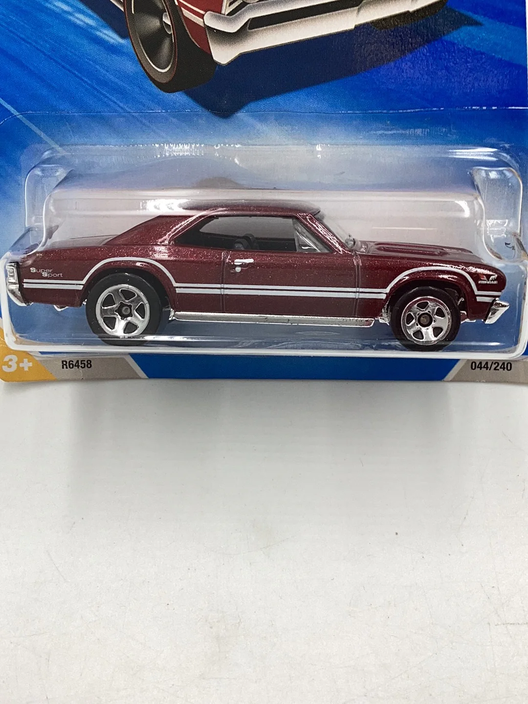 2010 Hot Wheels new models #44 67 Chevelle SS 396 maroon - Image 3