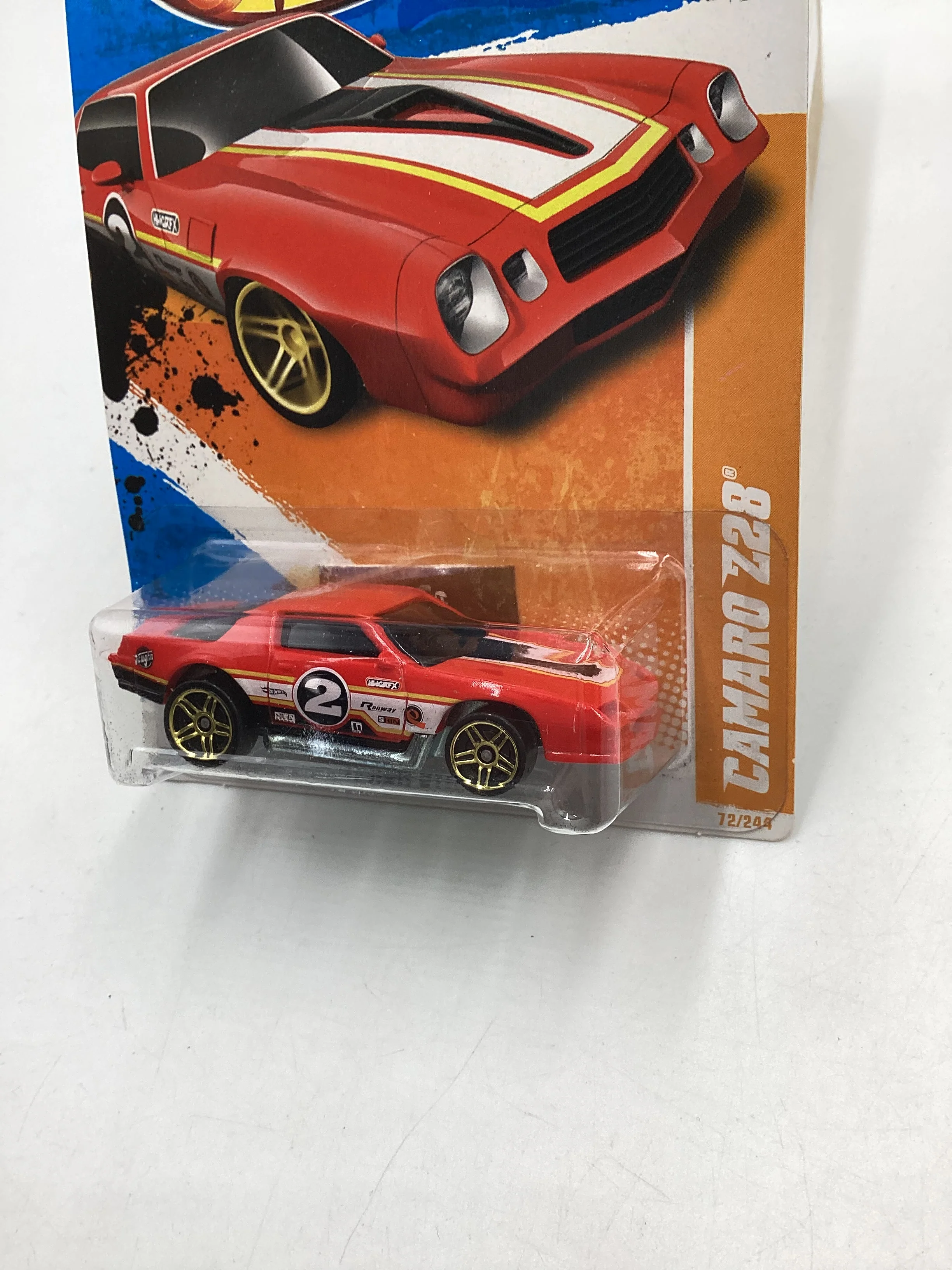 2011 Hot wheels #072 Red Camaro Z28 17H - Image 4