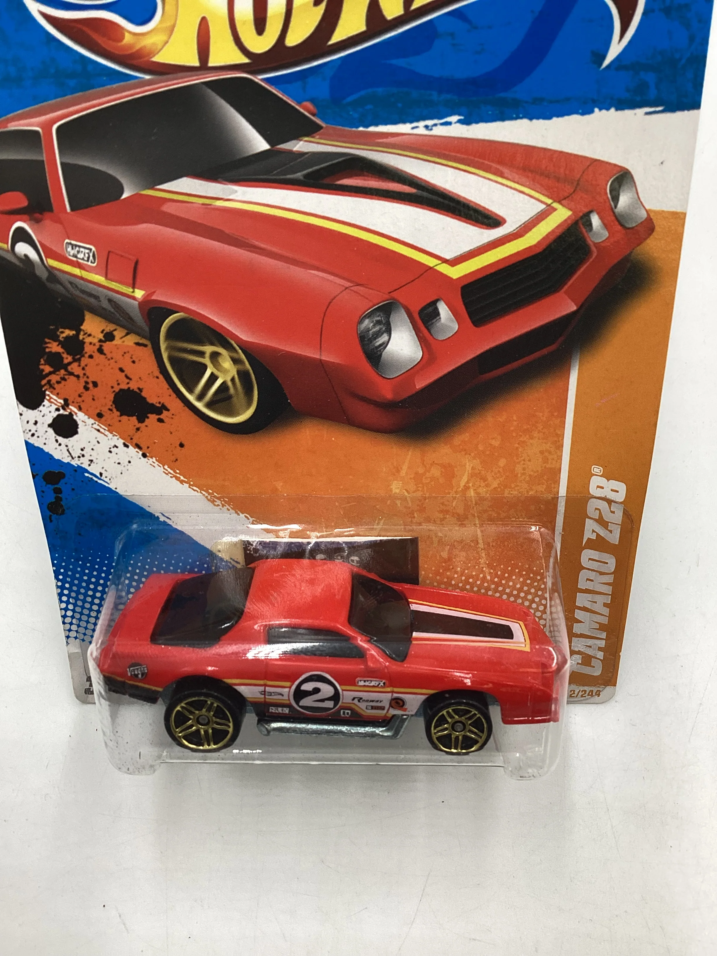 2011 Hot wheels #072 Red Camaro Z28 17H - Image 6