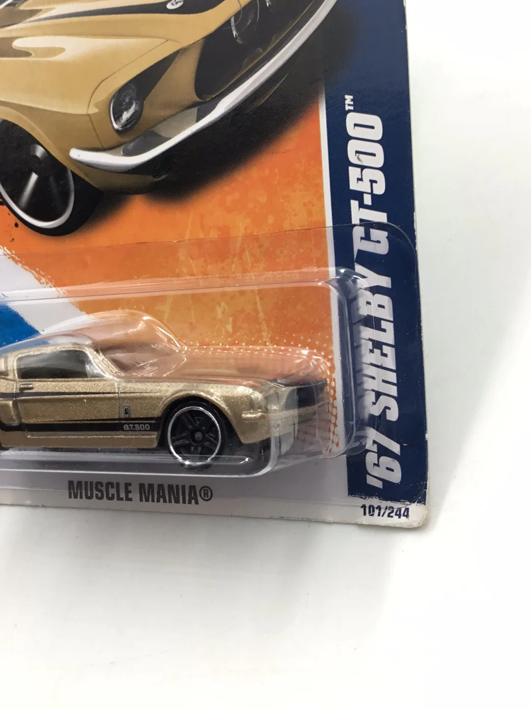 2011 Hot Wheels #101 67 Shelby GT 500  Gold 29B - Image 4