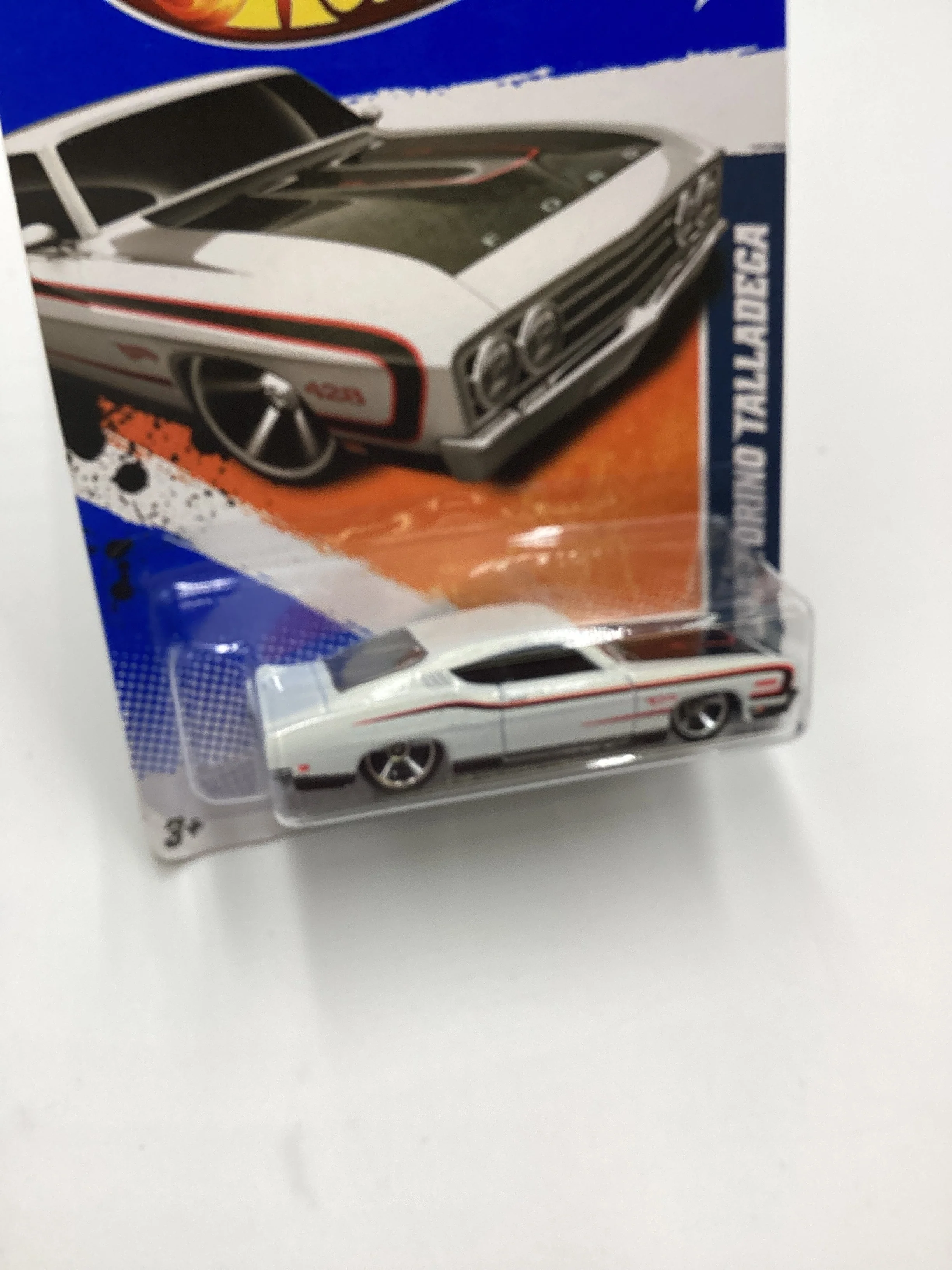 2011 Hot Wheels #103 69 Ford Torino Talledega White - Image 5