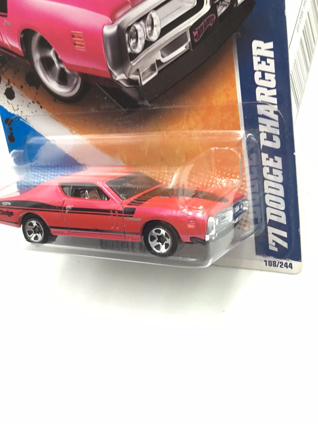 2011 Hot wheels #108 71 Dodge Charger 47B - Image 4