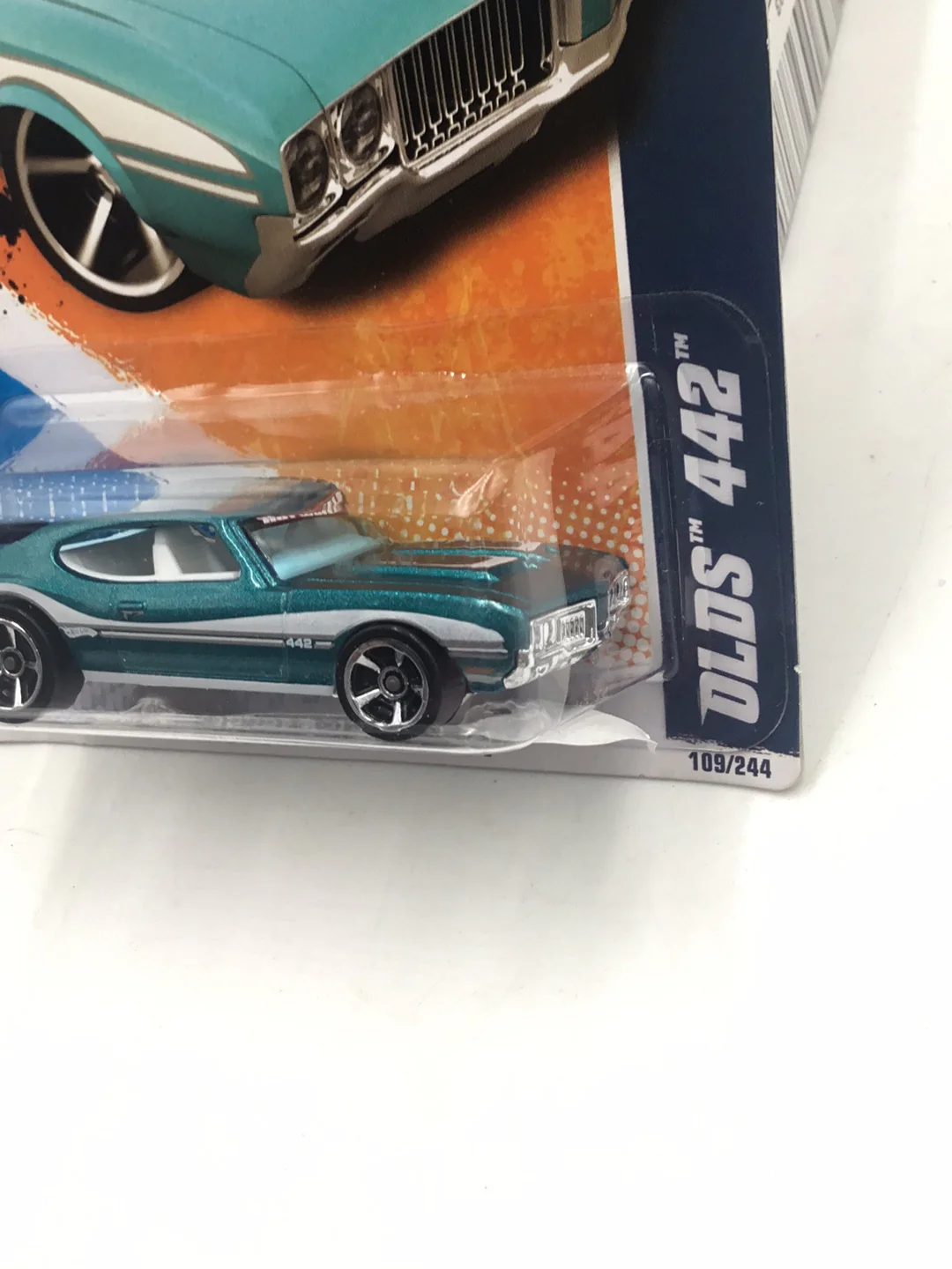 2011 Hot Wheels #109 Olds 442 Walmart exclusive FF6 - Image 4